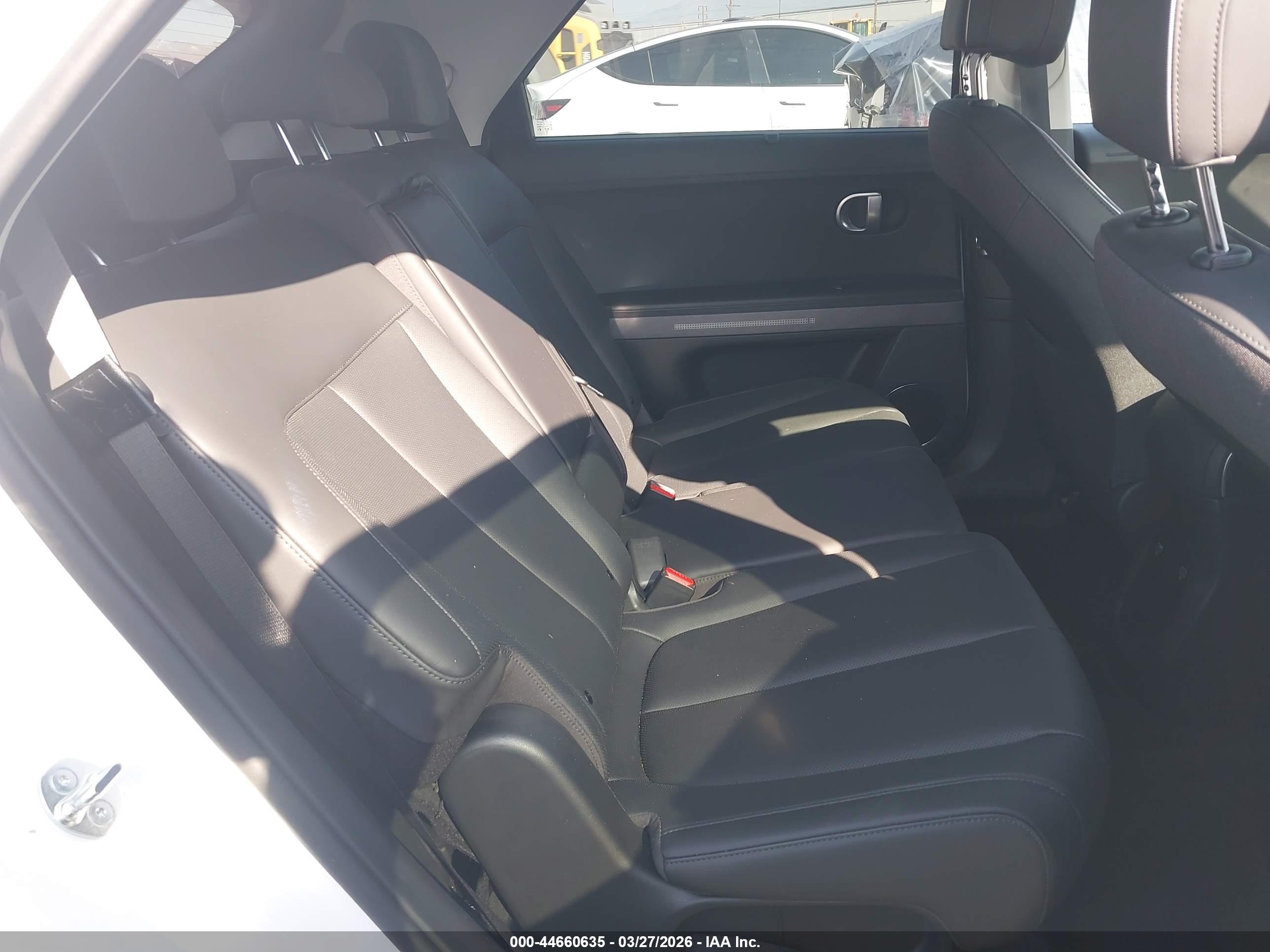 HYUNDAI IONIQ image 8
