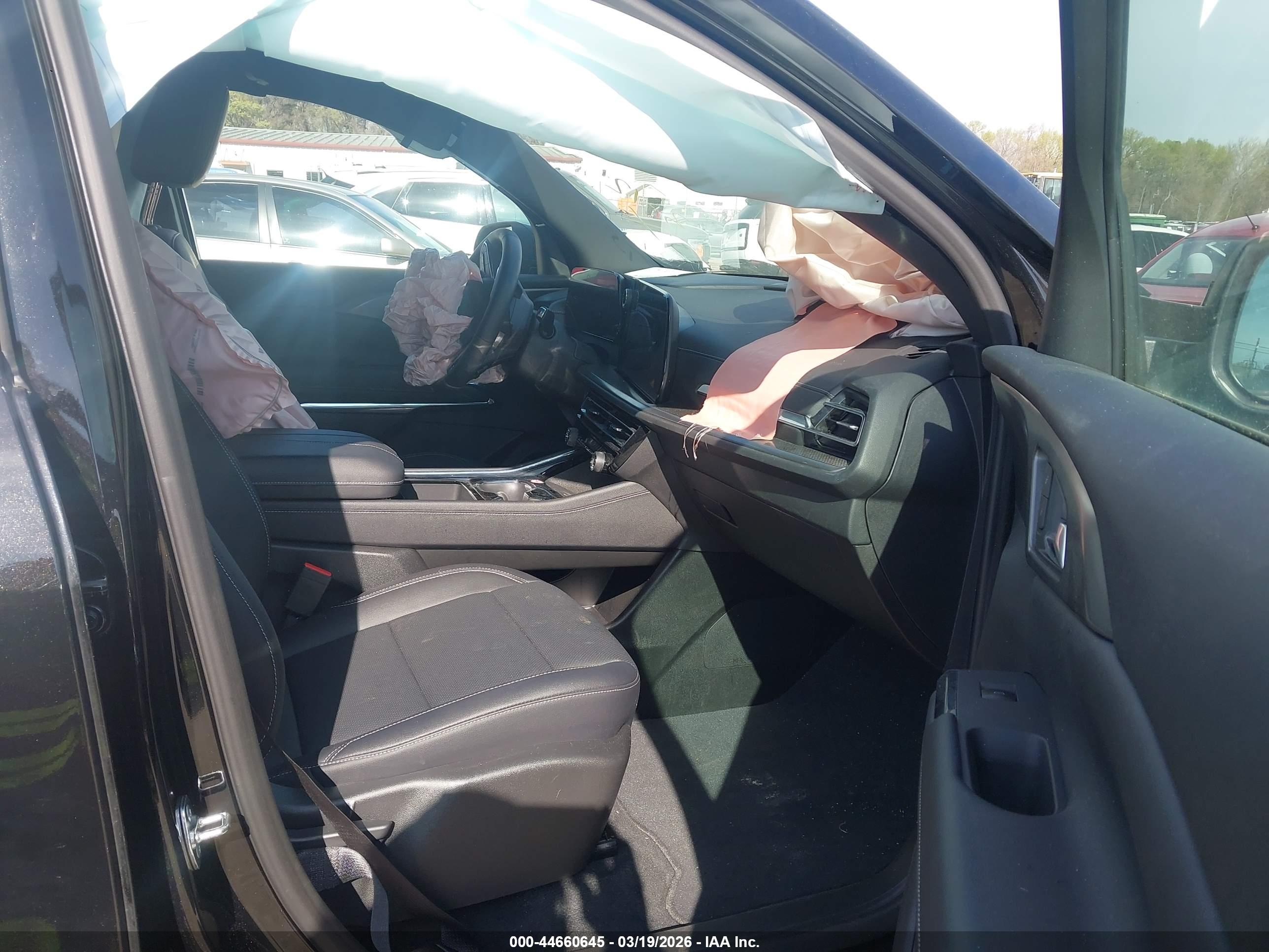 CHEVROLET TRAVERSE image 5