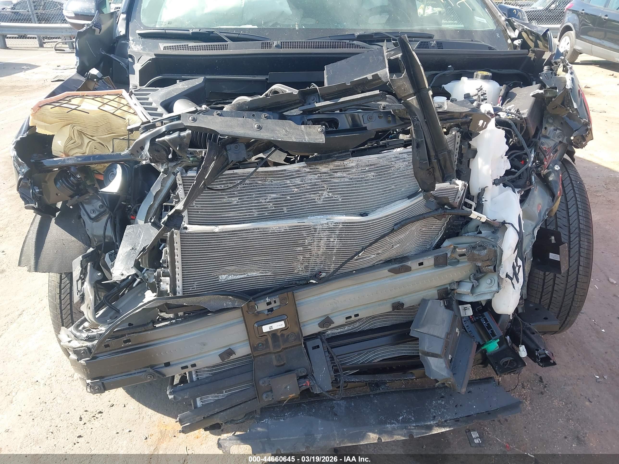 CHEVROLET TRAVERSE image 6