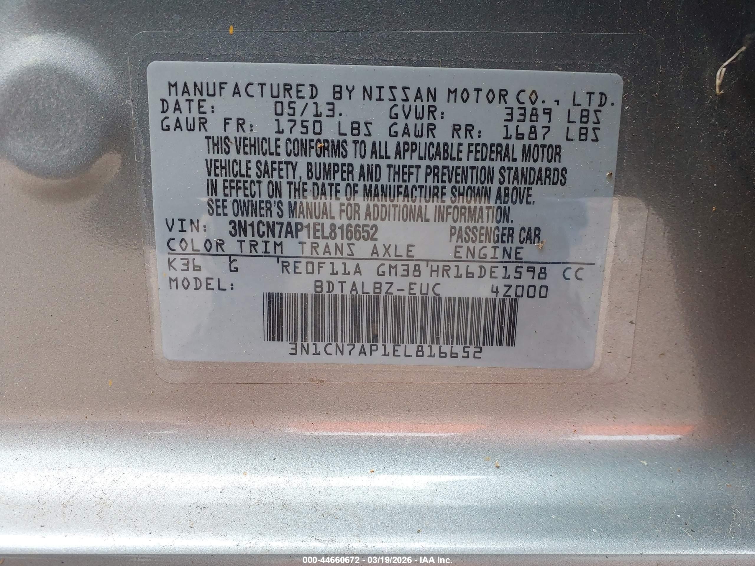 NISSAN VERSA image 9