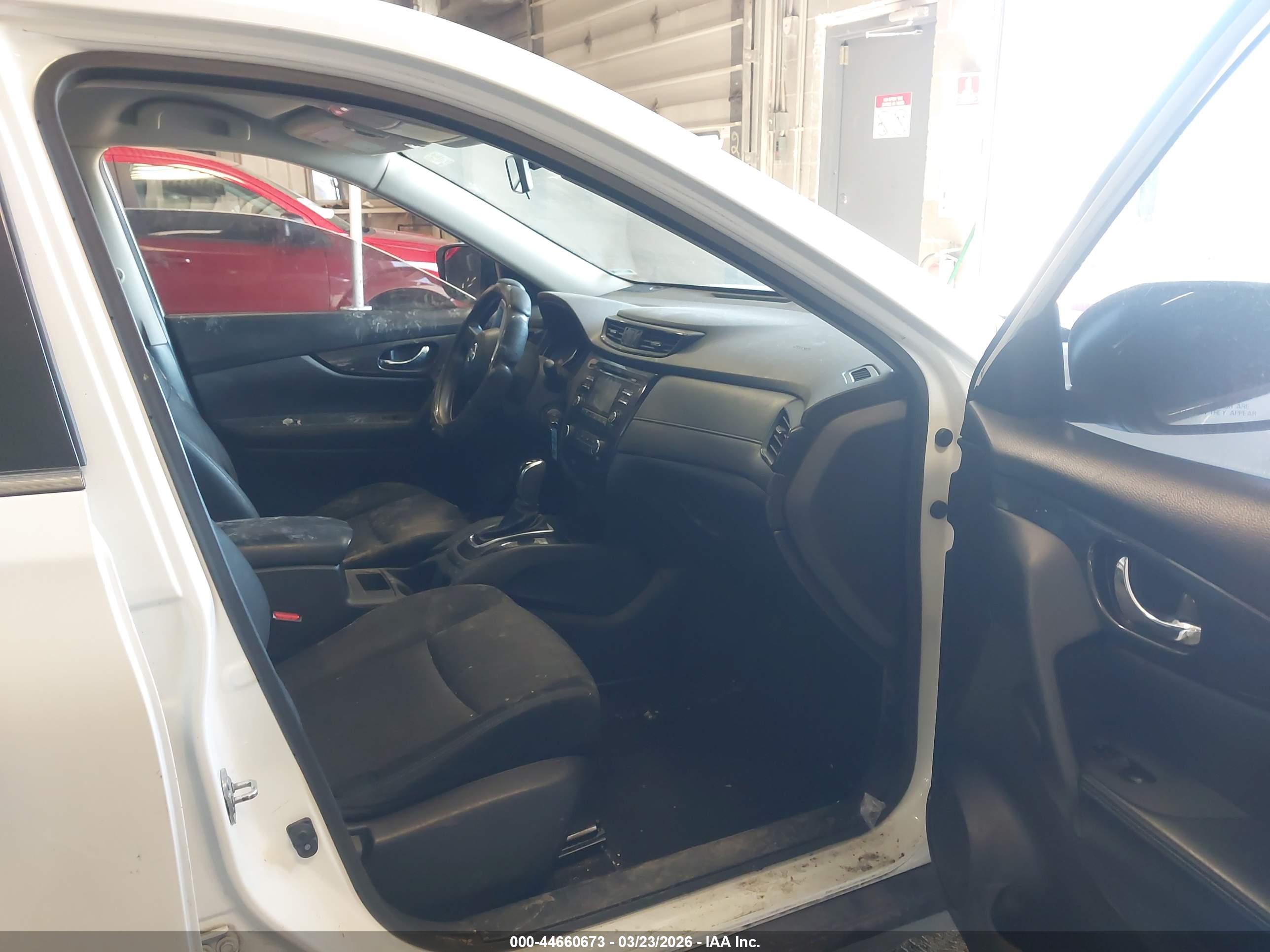 NISSAN ROGUE image 5