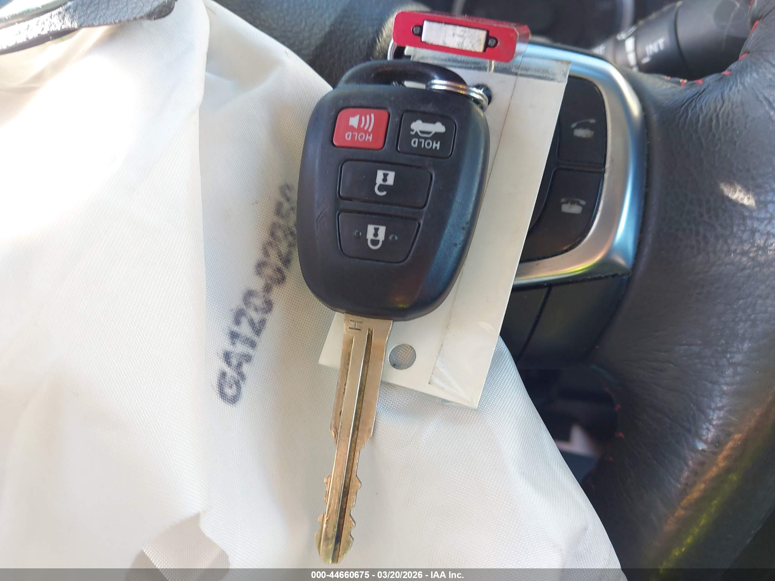 TOYOTA CAMRY image 11