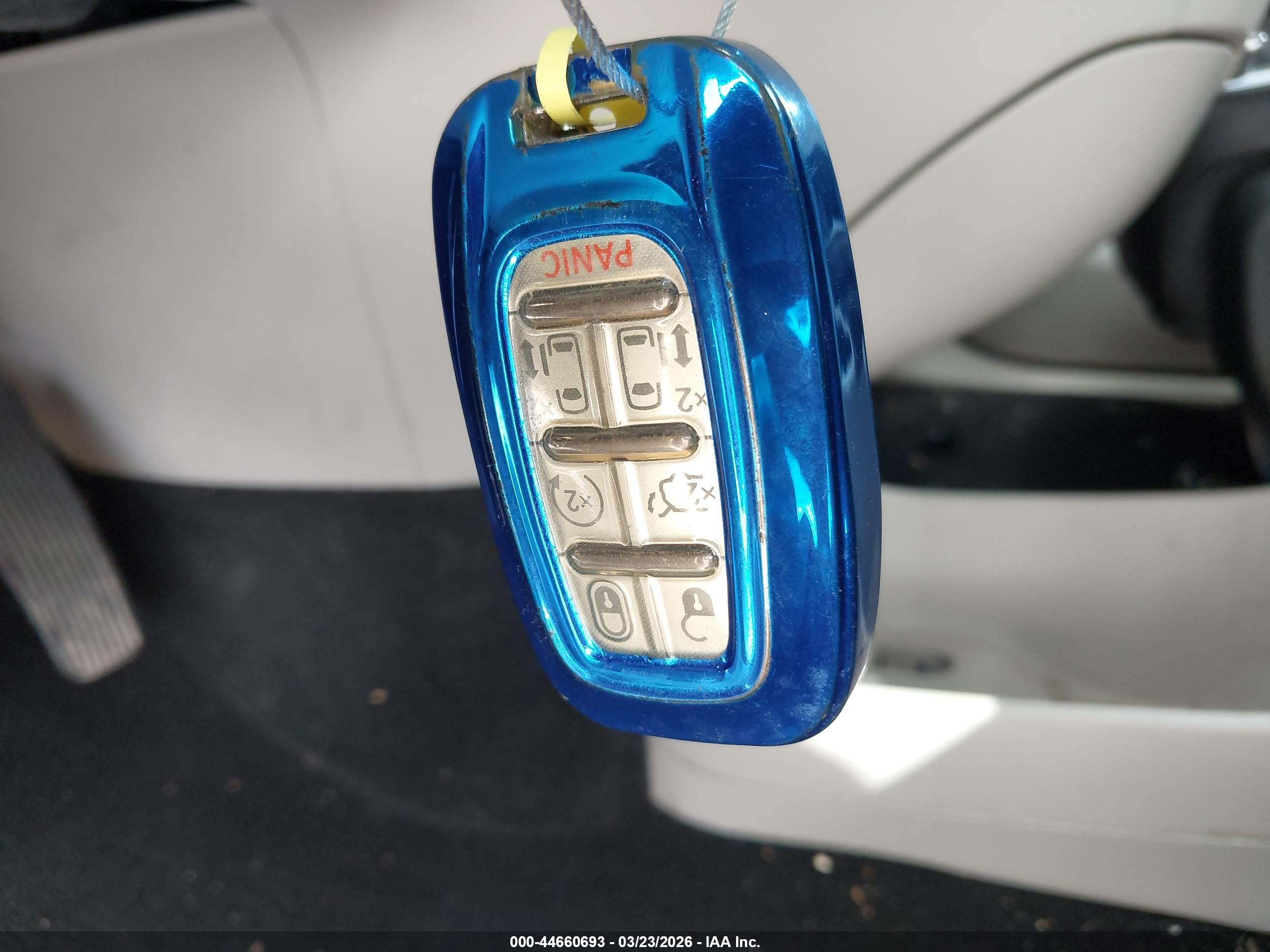 CHRYSLER PACIFICA image 11