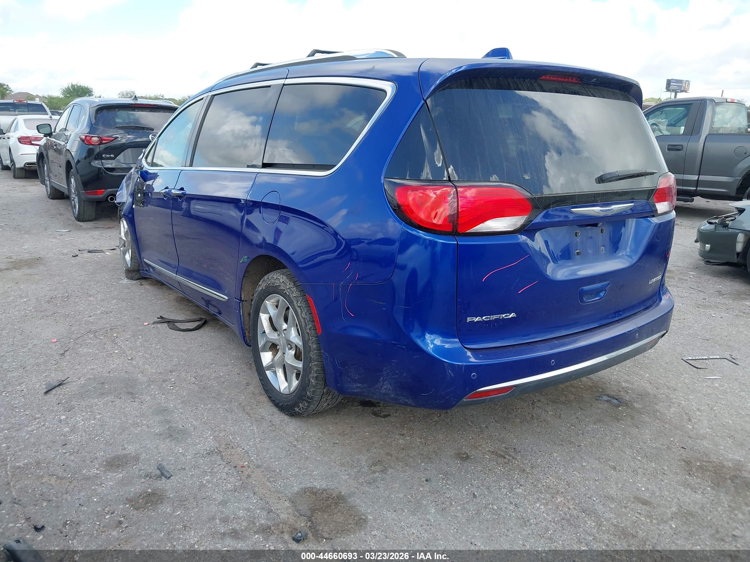 CHRYSLER PACIFICA image 3