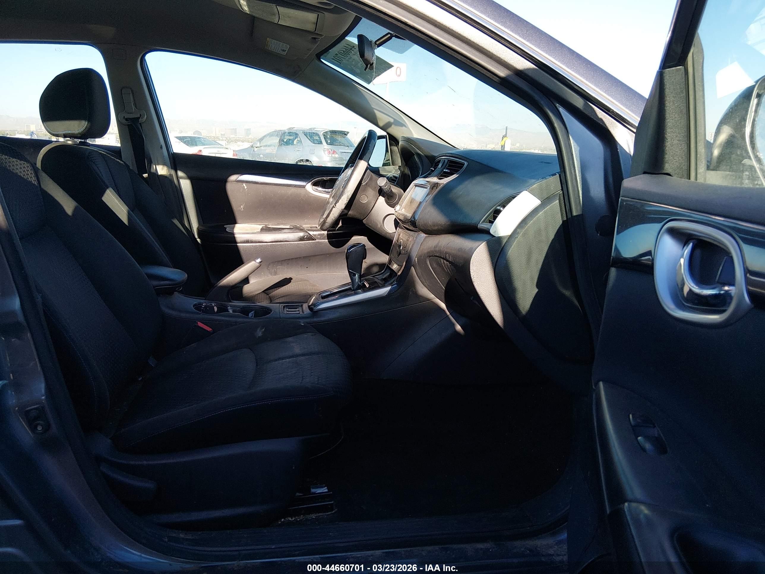 NISSAN SENTRA image 5