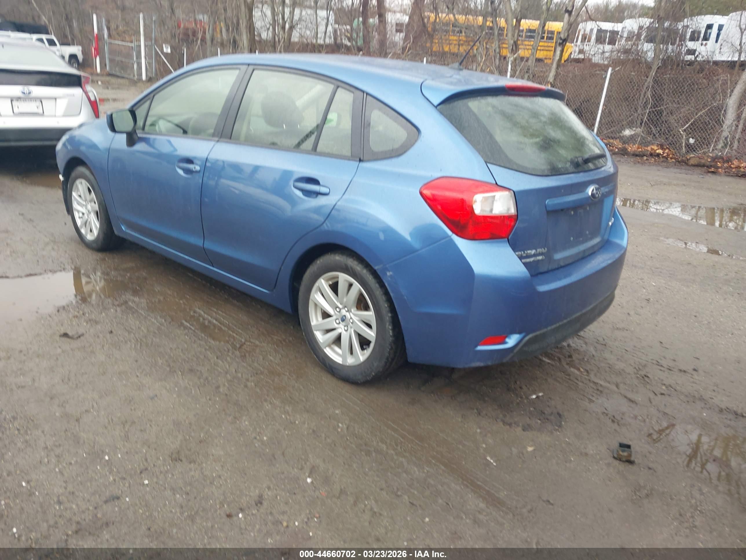 SUBARU IMPREZA image 3