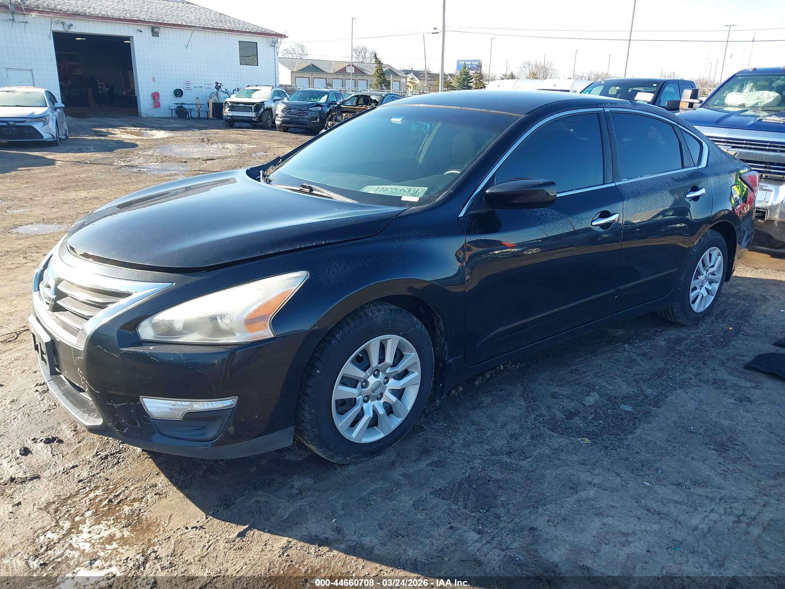 NISSAN ALTIMA image 2