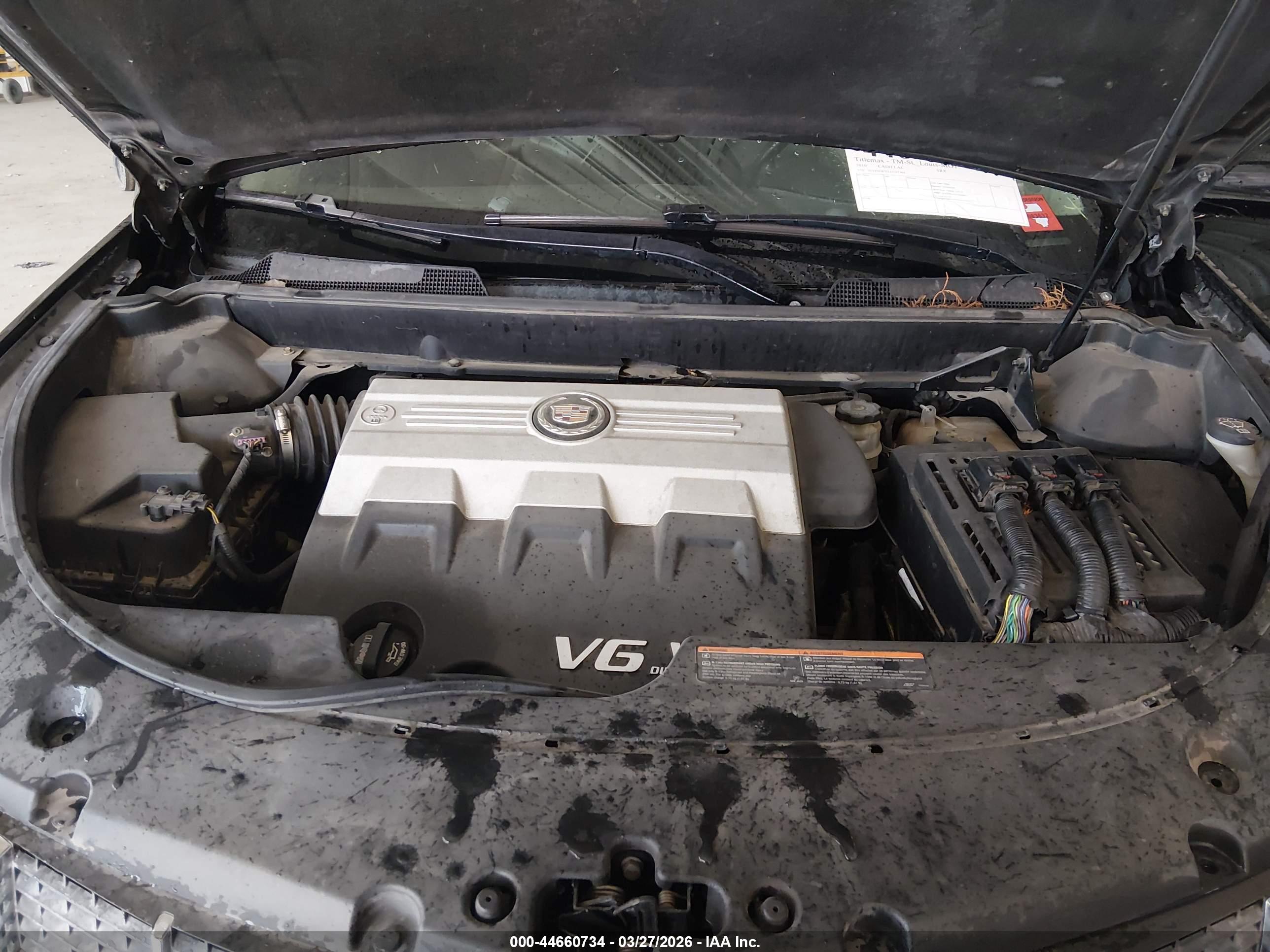 CADILLAC SRX image 10