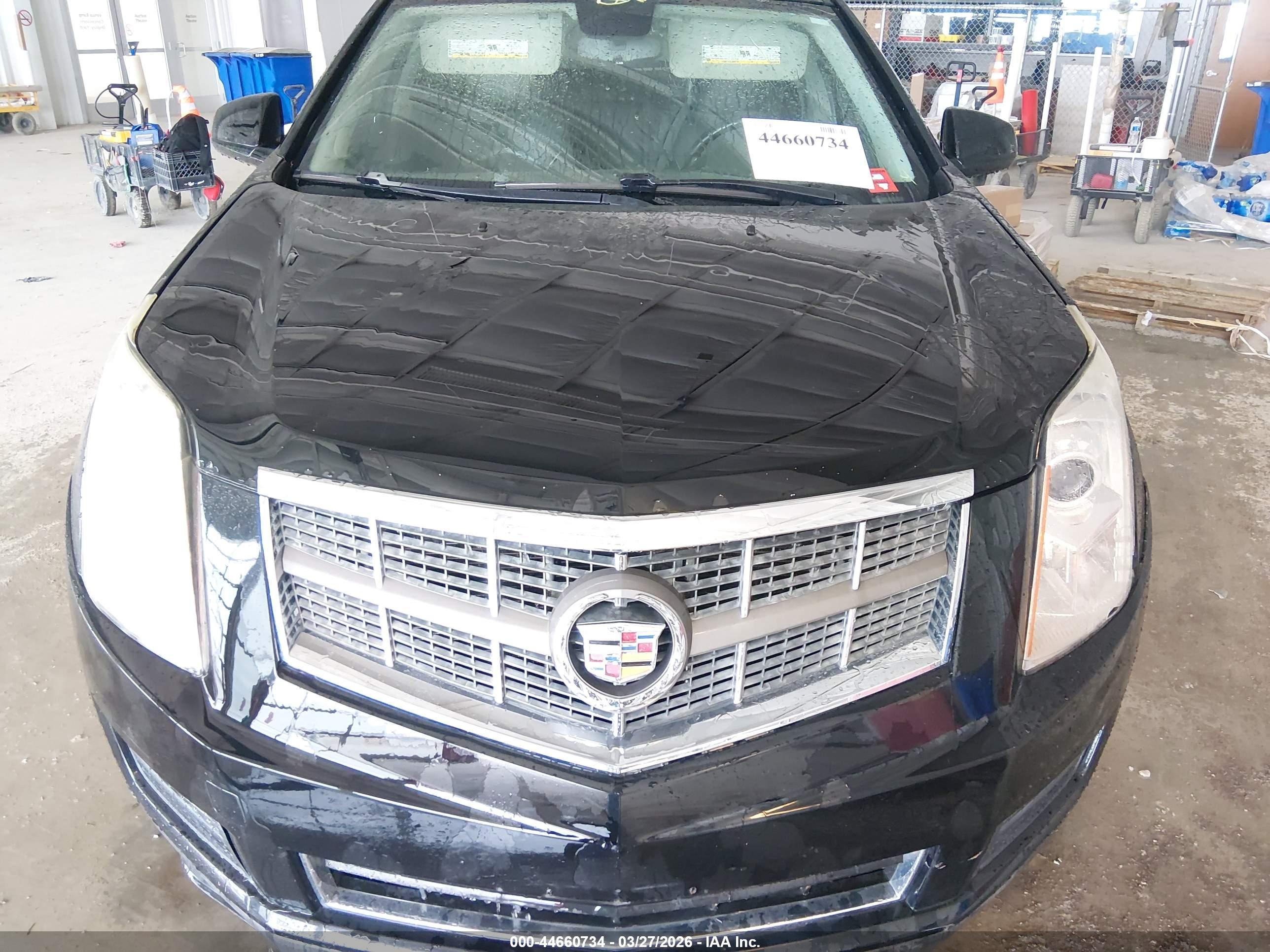 CADILLAC SRX image 6