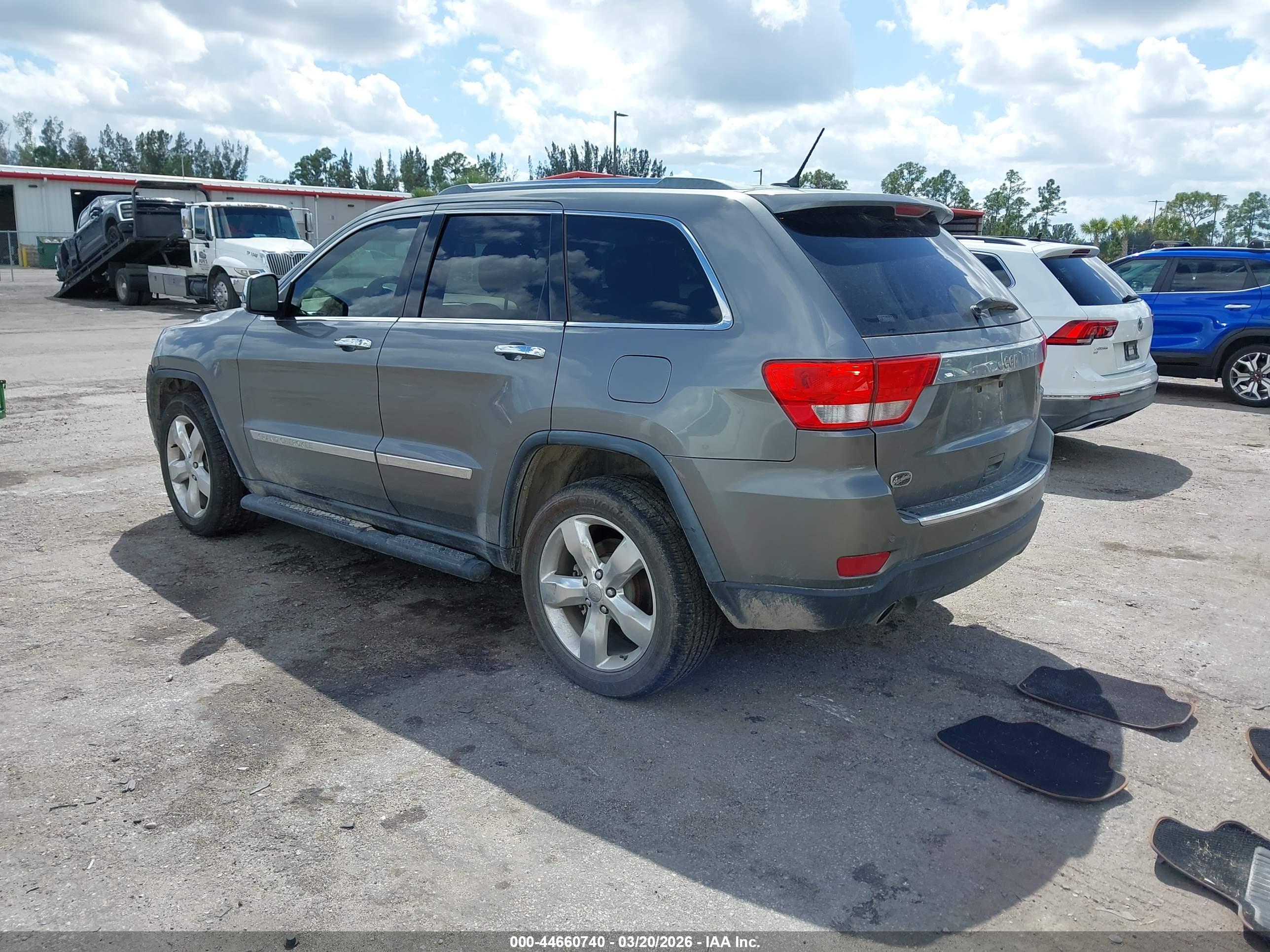 JEEP GRAND image 3