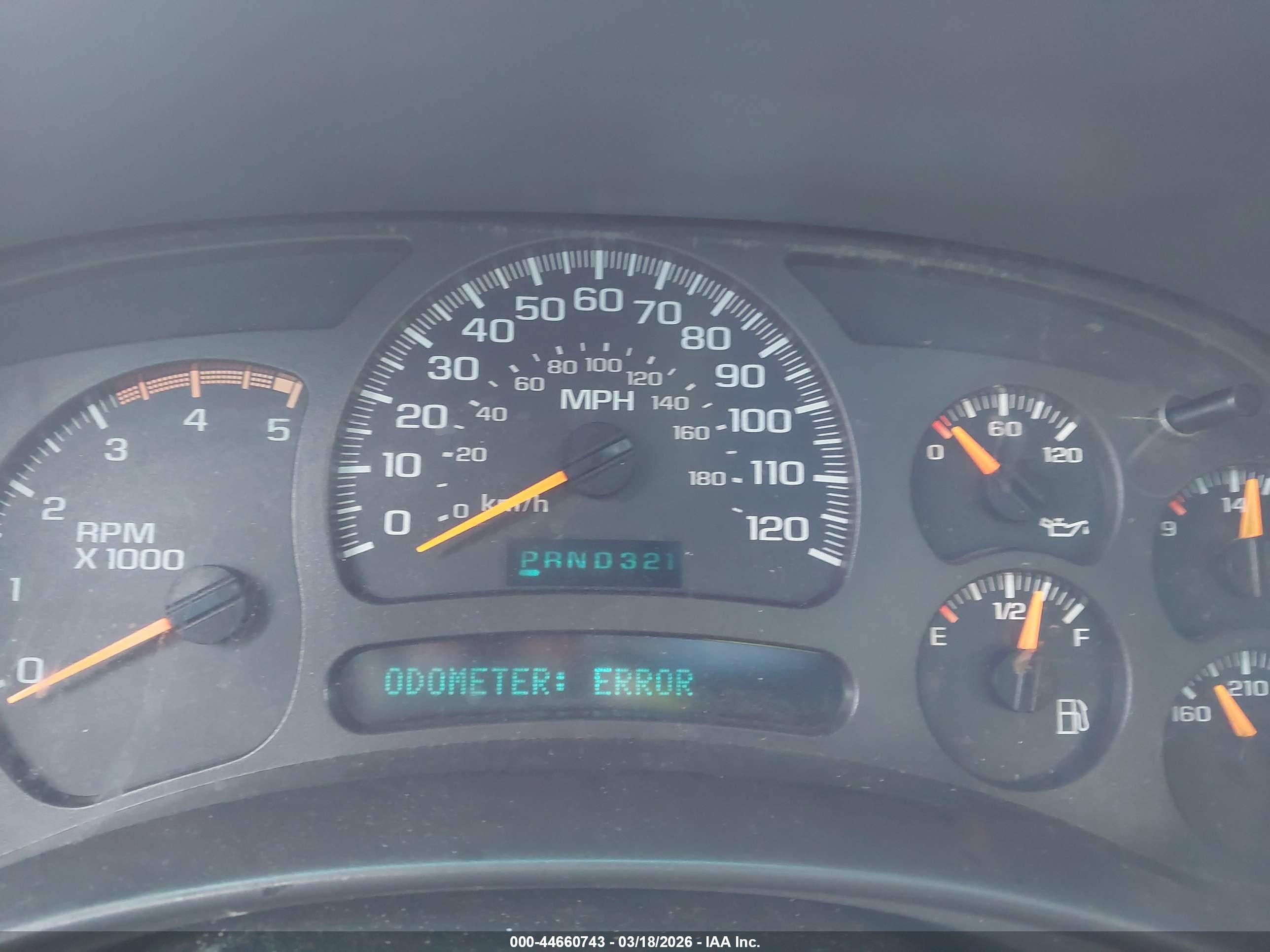 CHEVROLET SILVERADO image 6