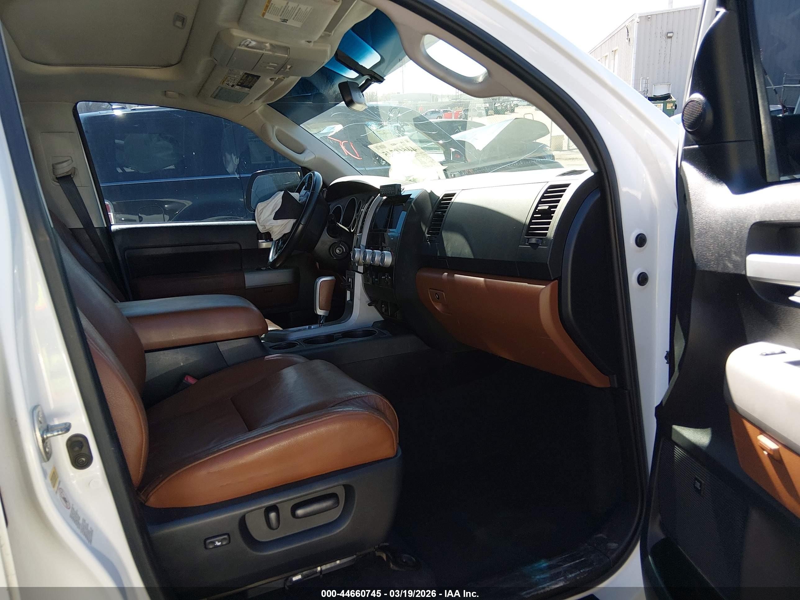 TOYOTA TUNDRA image 5
