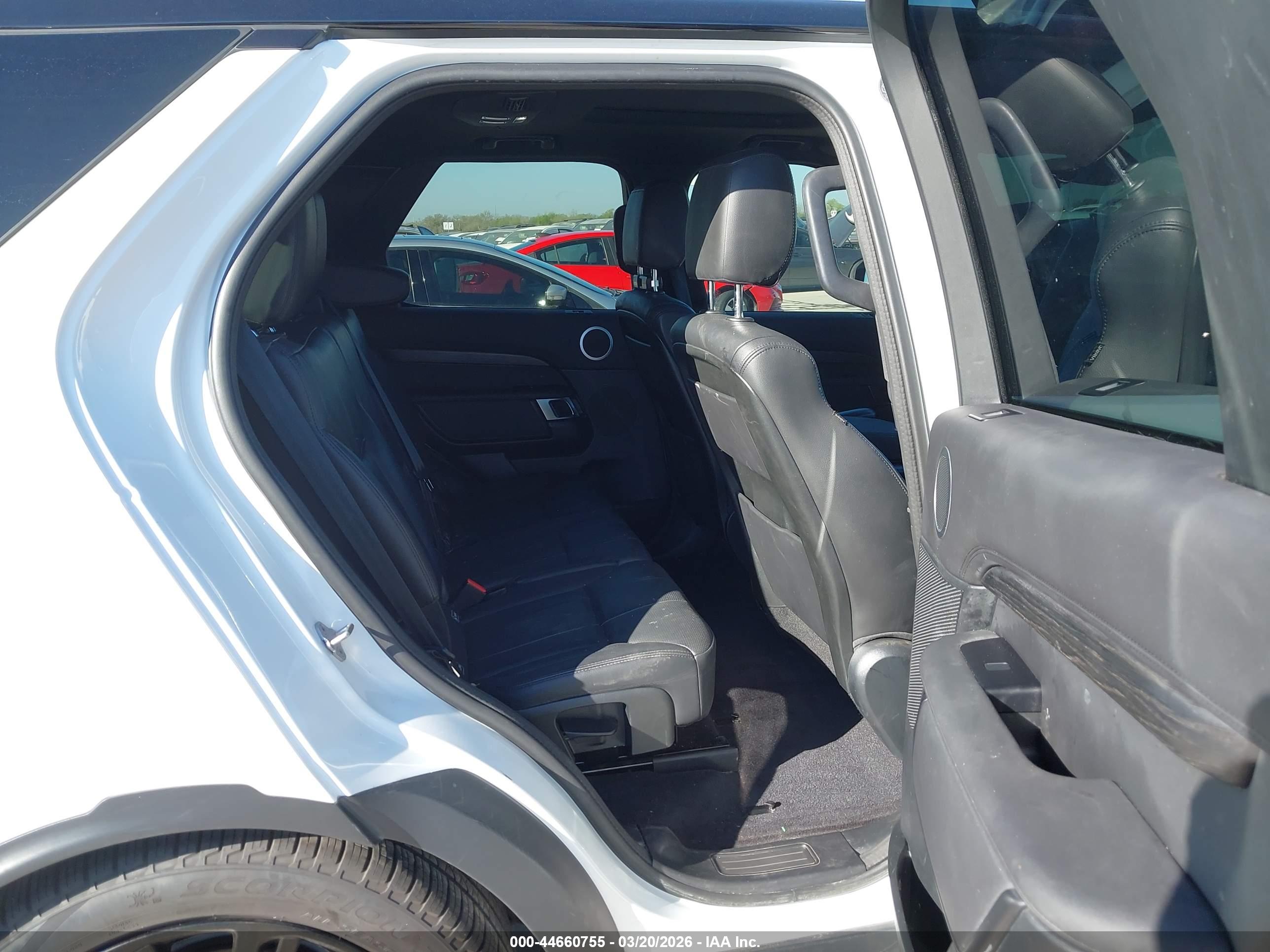 LAND ROVER image 8