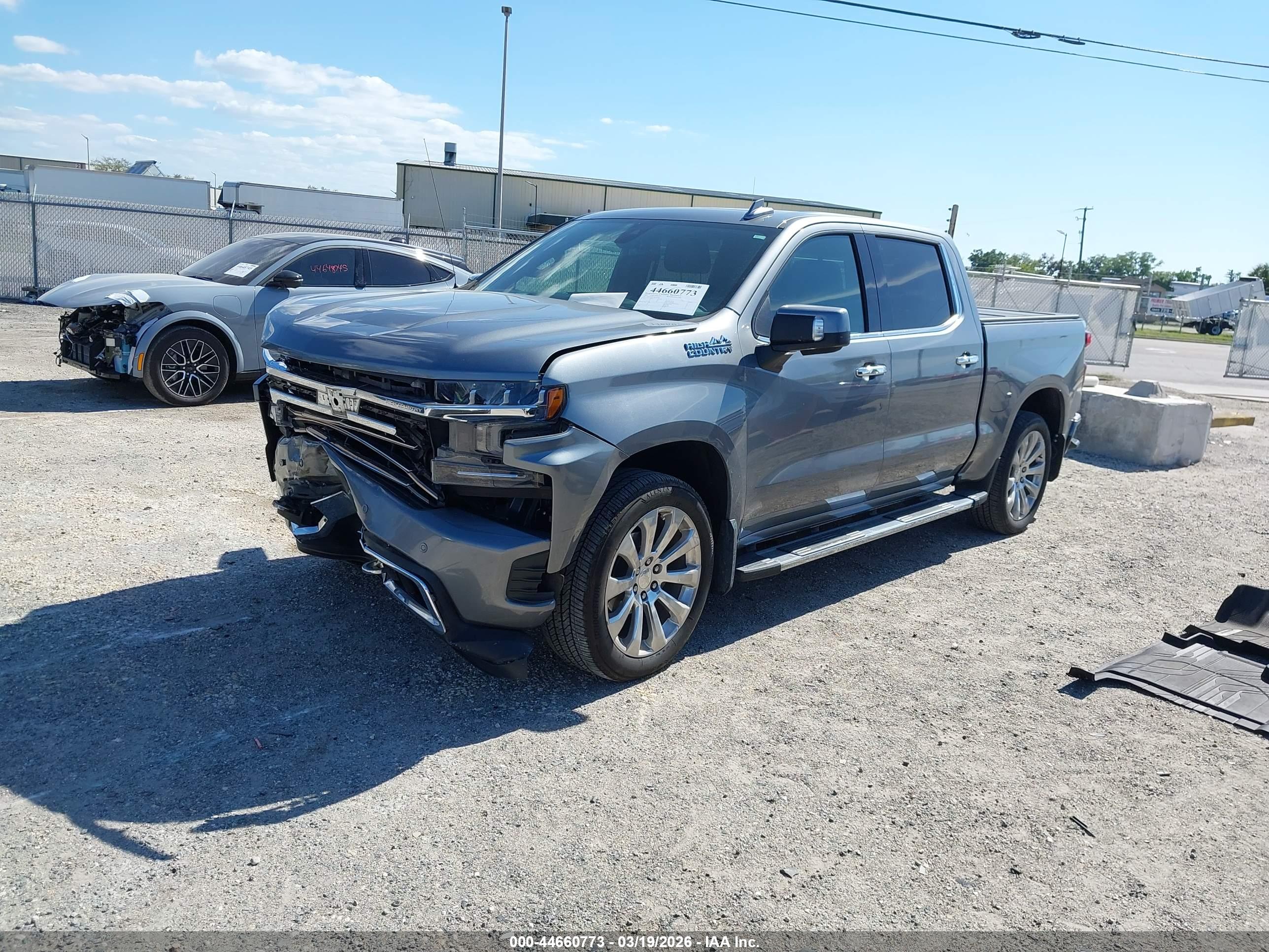 CHEVROLET SILVERADO image 2