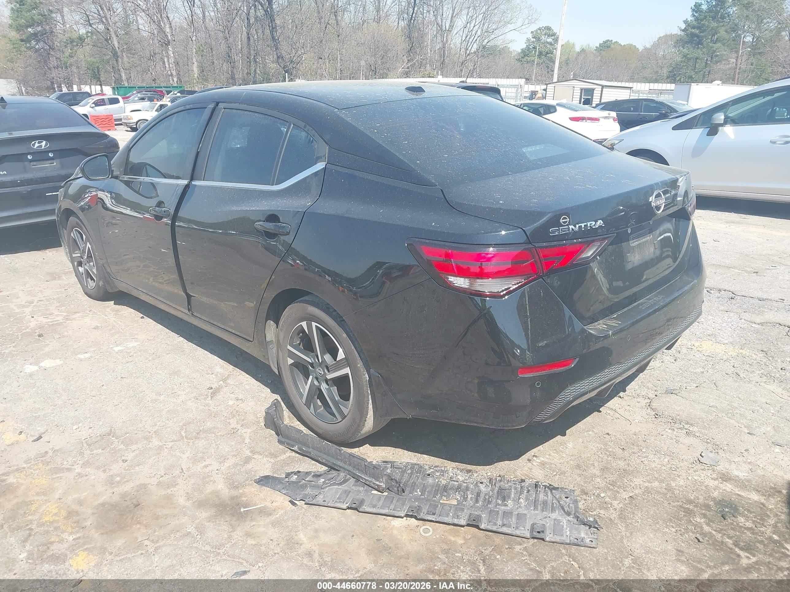 NISSAN SENTRA image 3