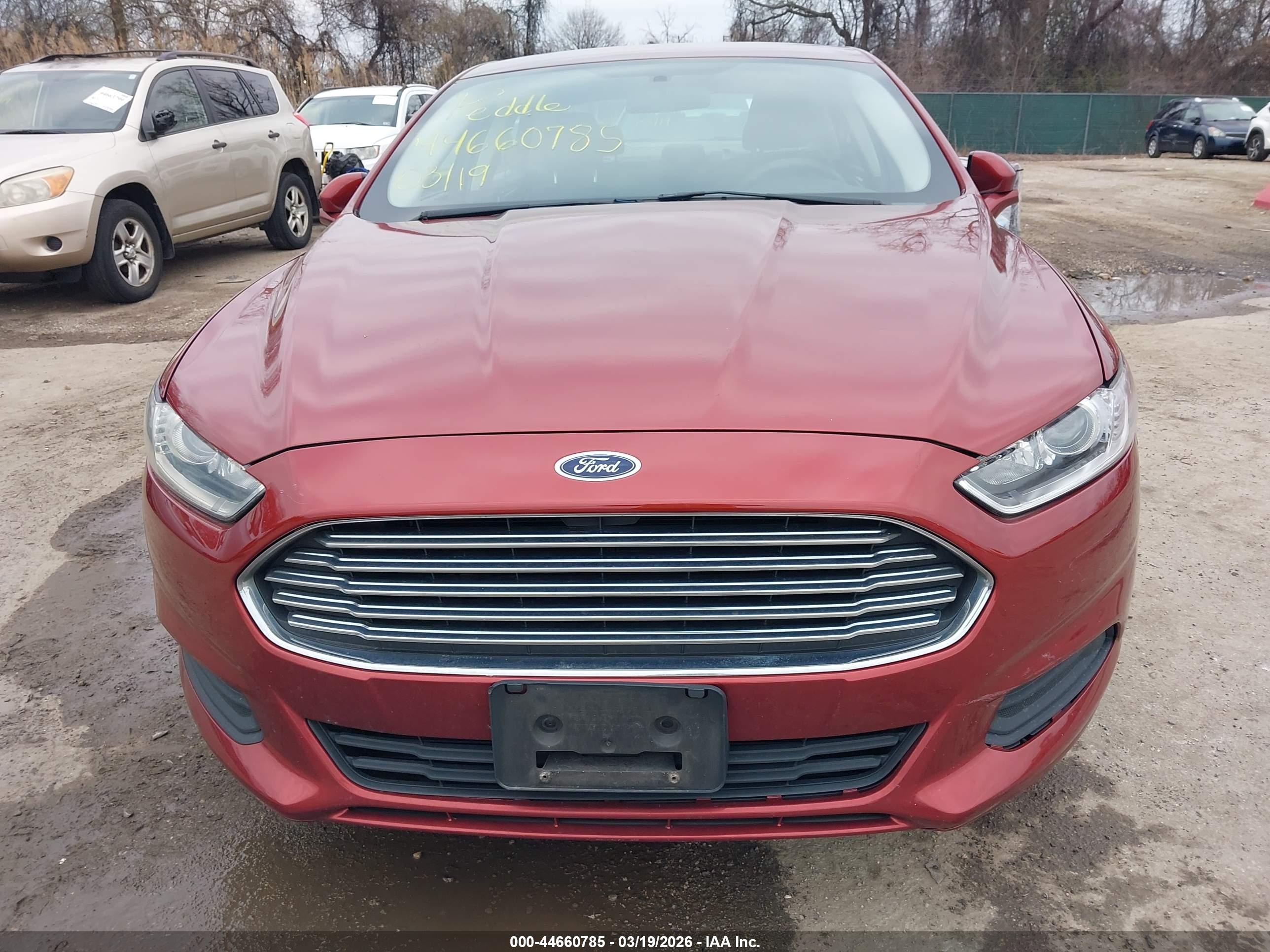 FORD FUSION image 6