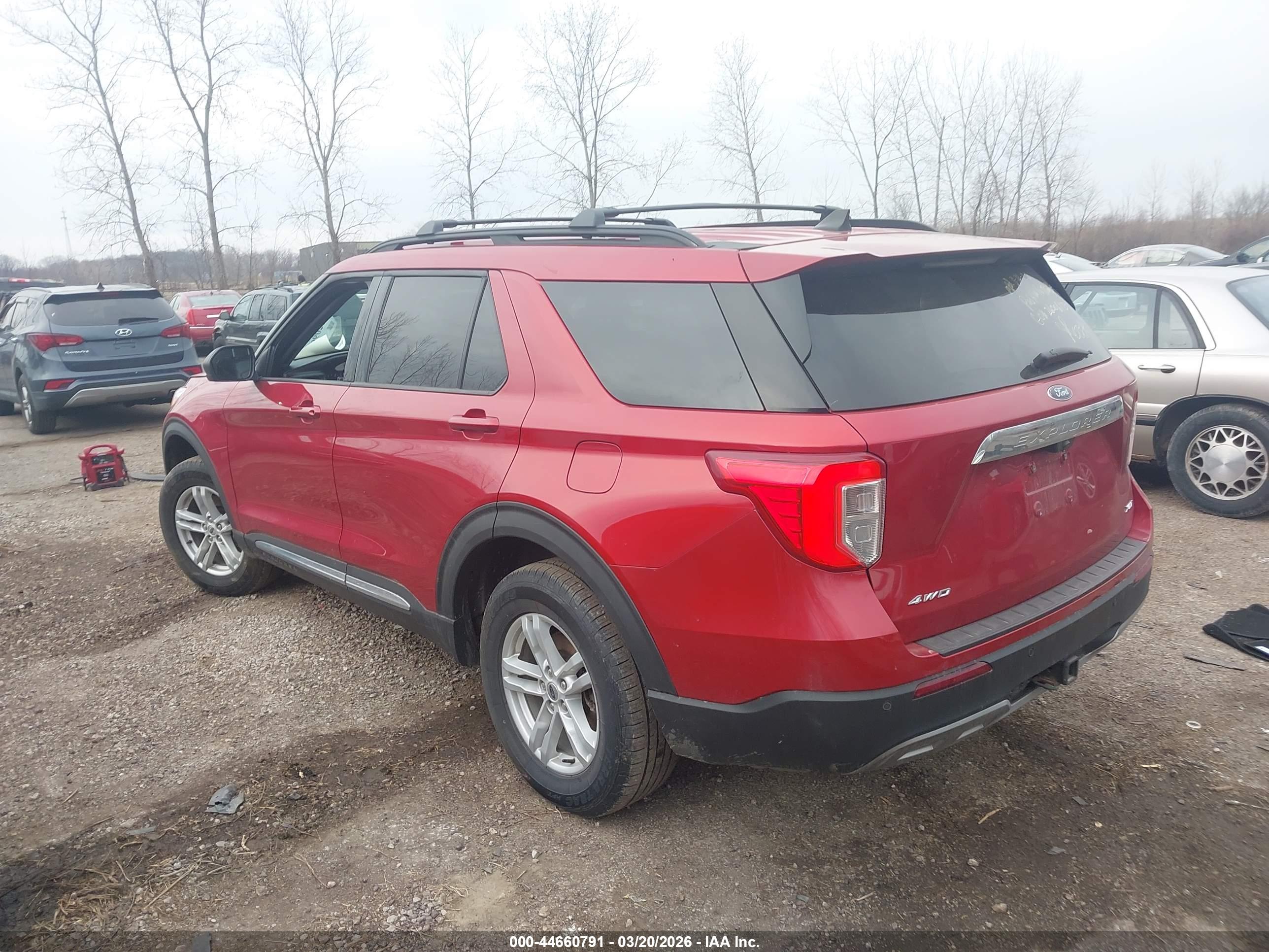 FORD EXPLORER image 3