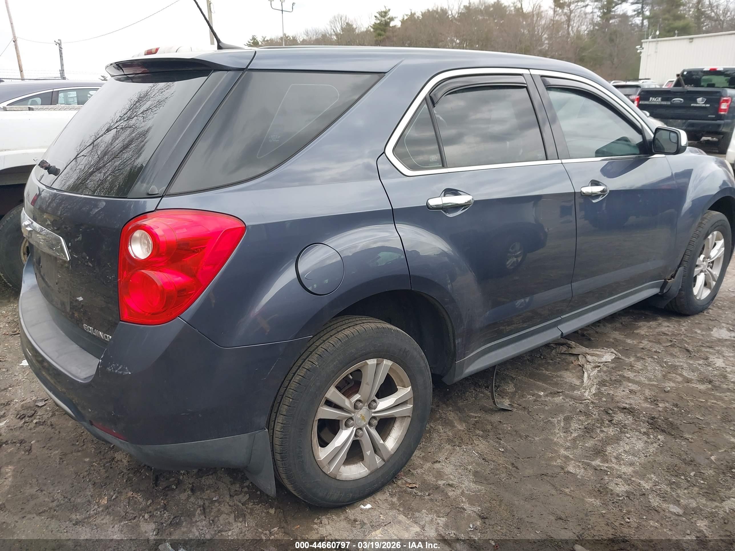 CHEVROLET EQUINOX image 4