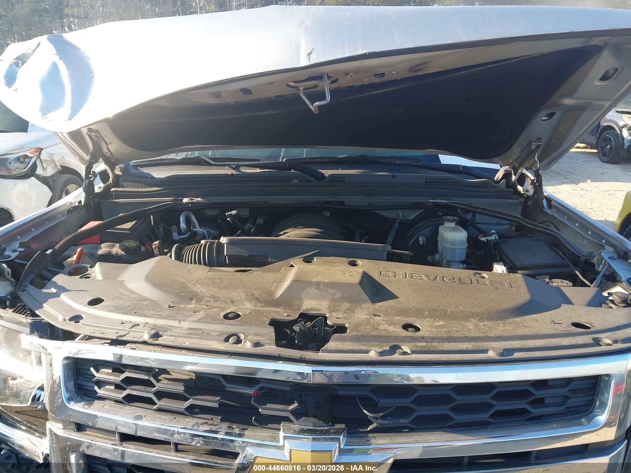 CHEVROLET SUBURBAN image 10