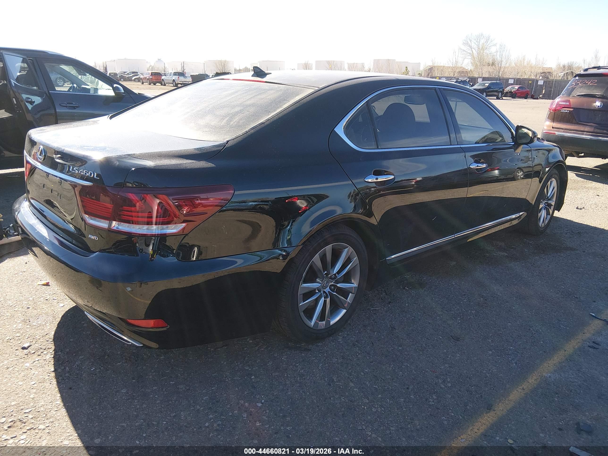 LEXUS LS image 4