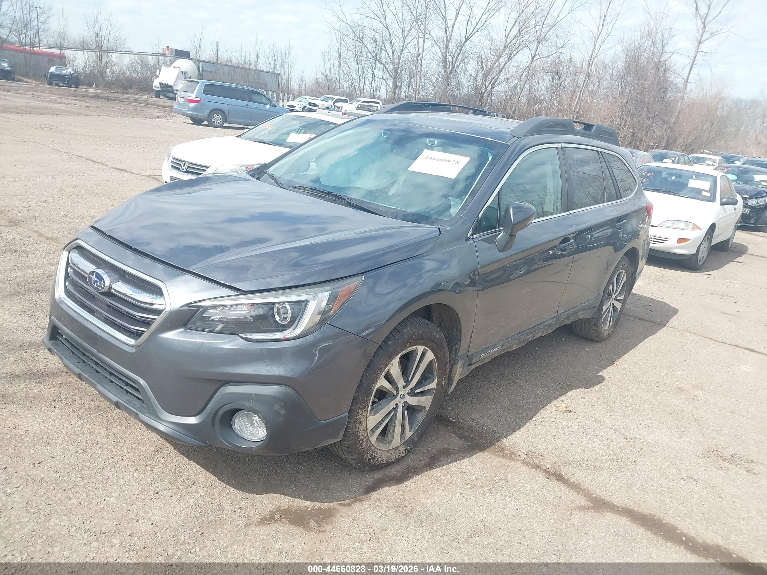 SUBARU OUTBACK image 2