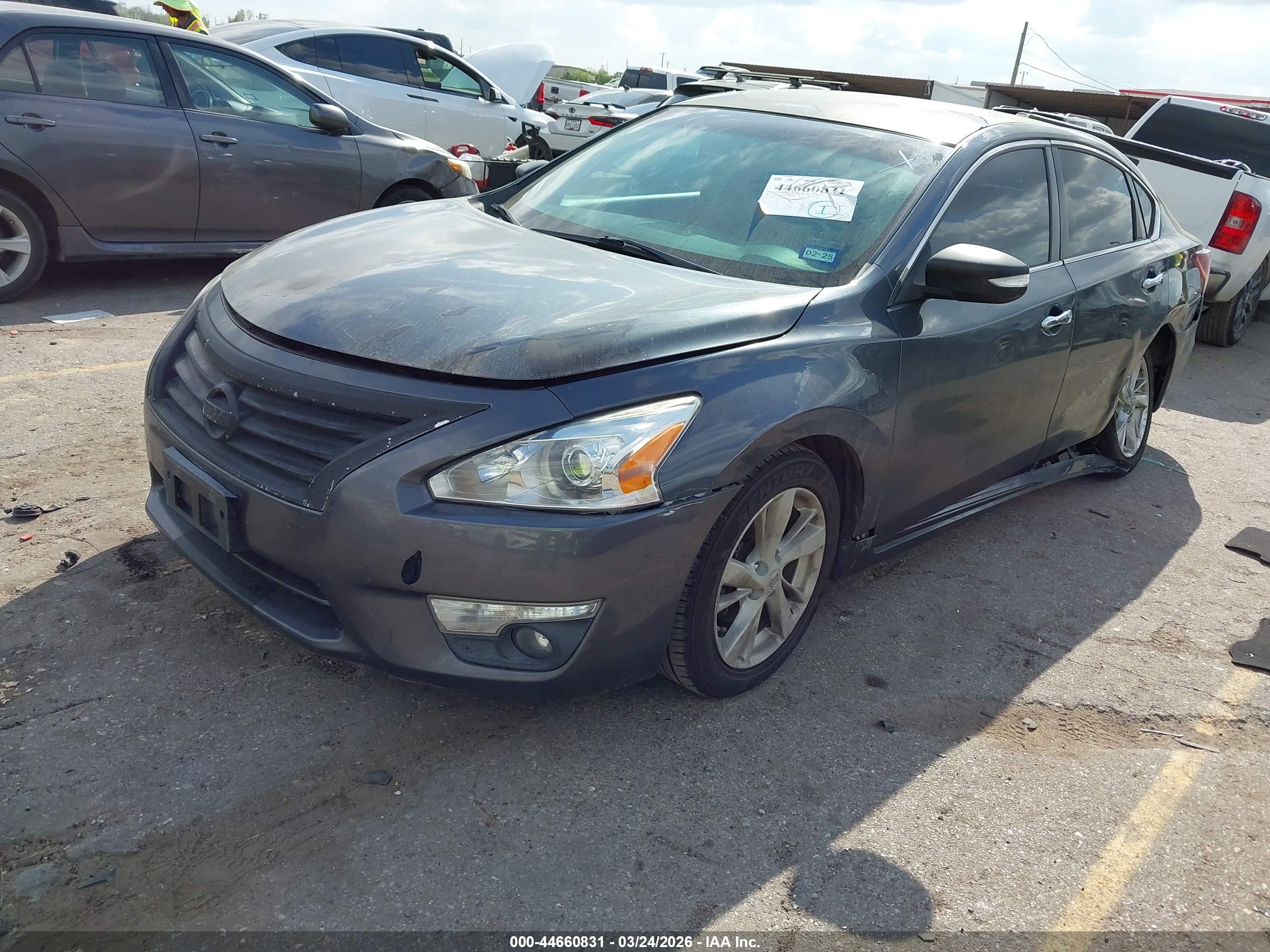 NISSAN ALTIMA image 2
