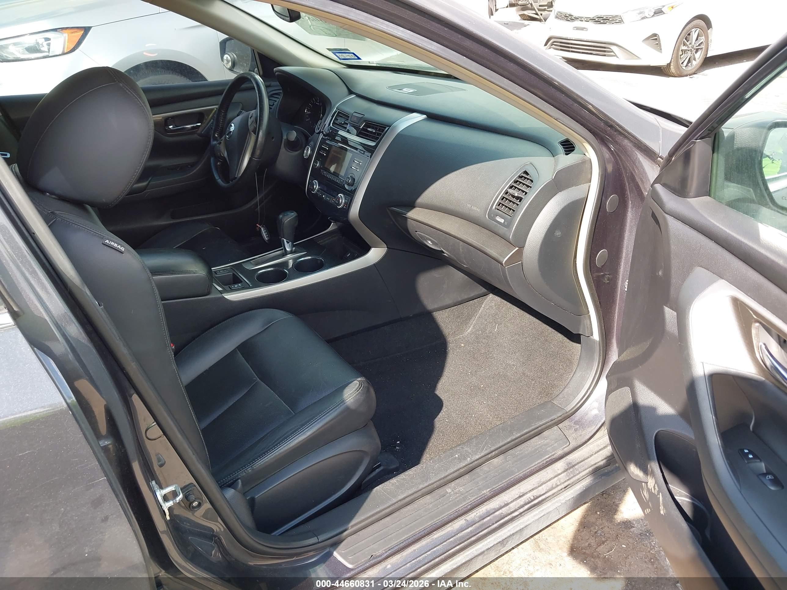 NISSAN ALTIMA image 5