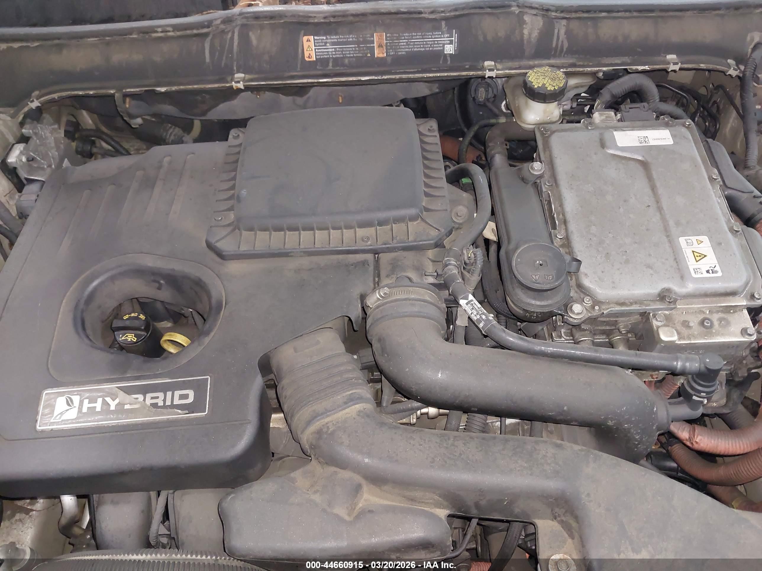 FORD FUSION image 10