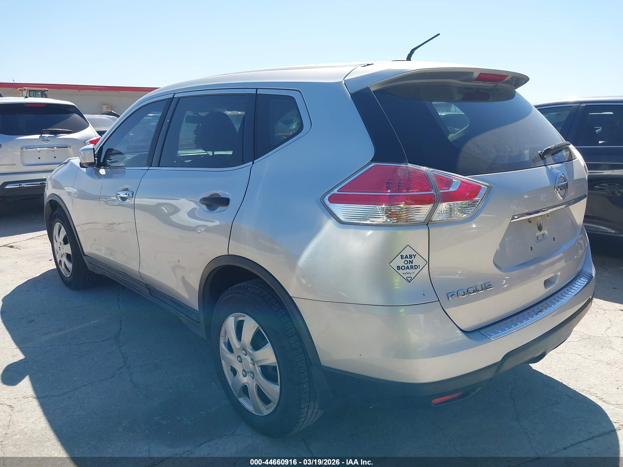 NISSAN ROGUE image 3