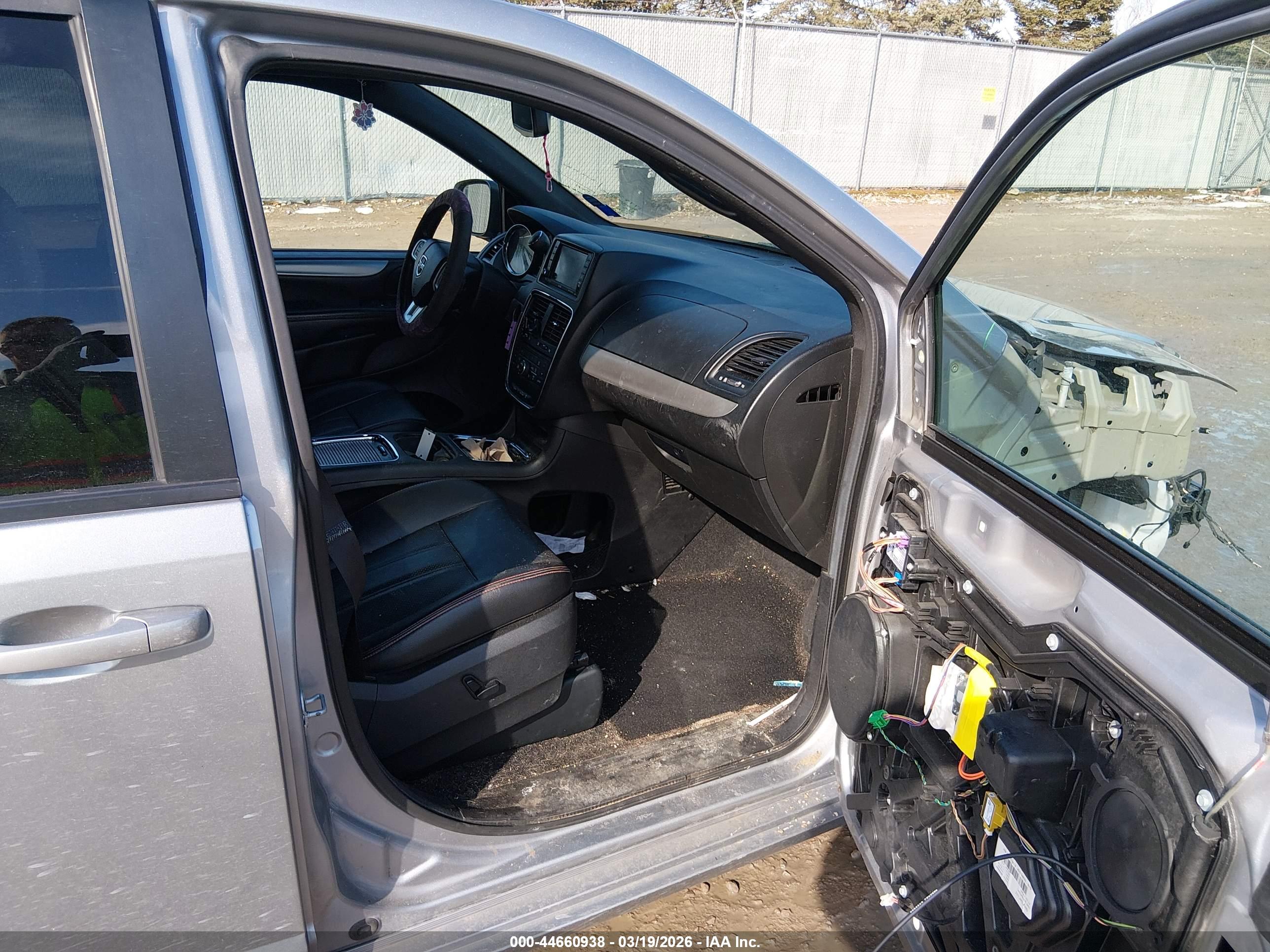 DODGE GRAND image 5