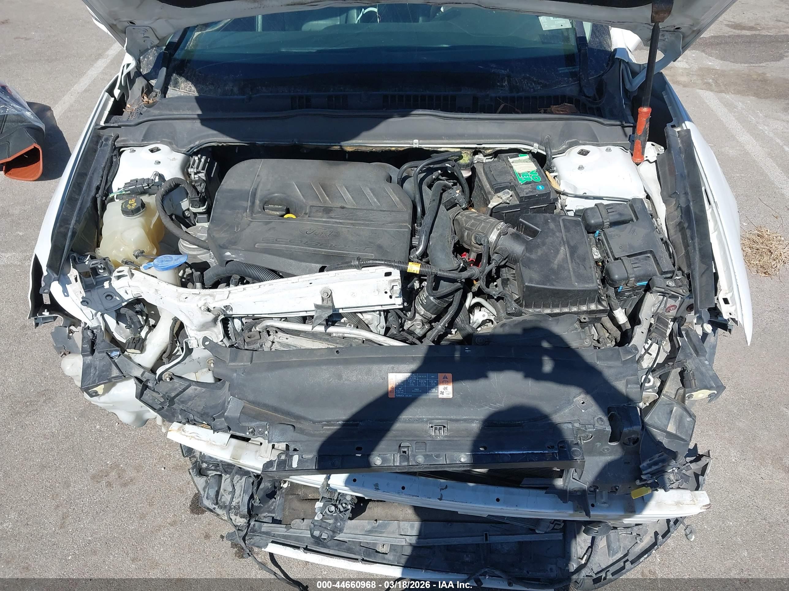 FORD FUSION image 10