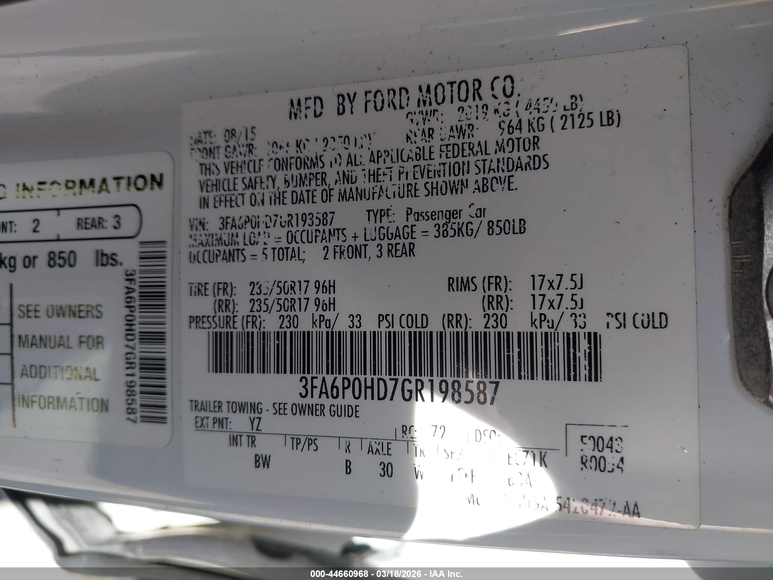 FORD FUSION image 9