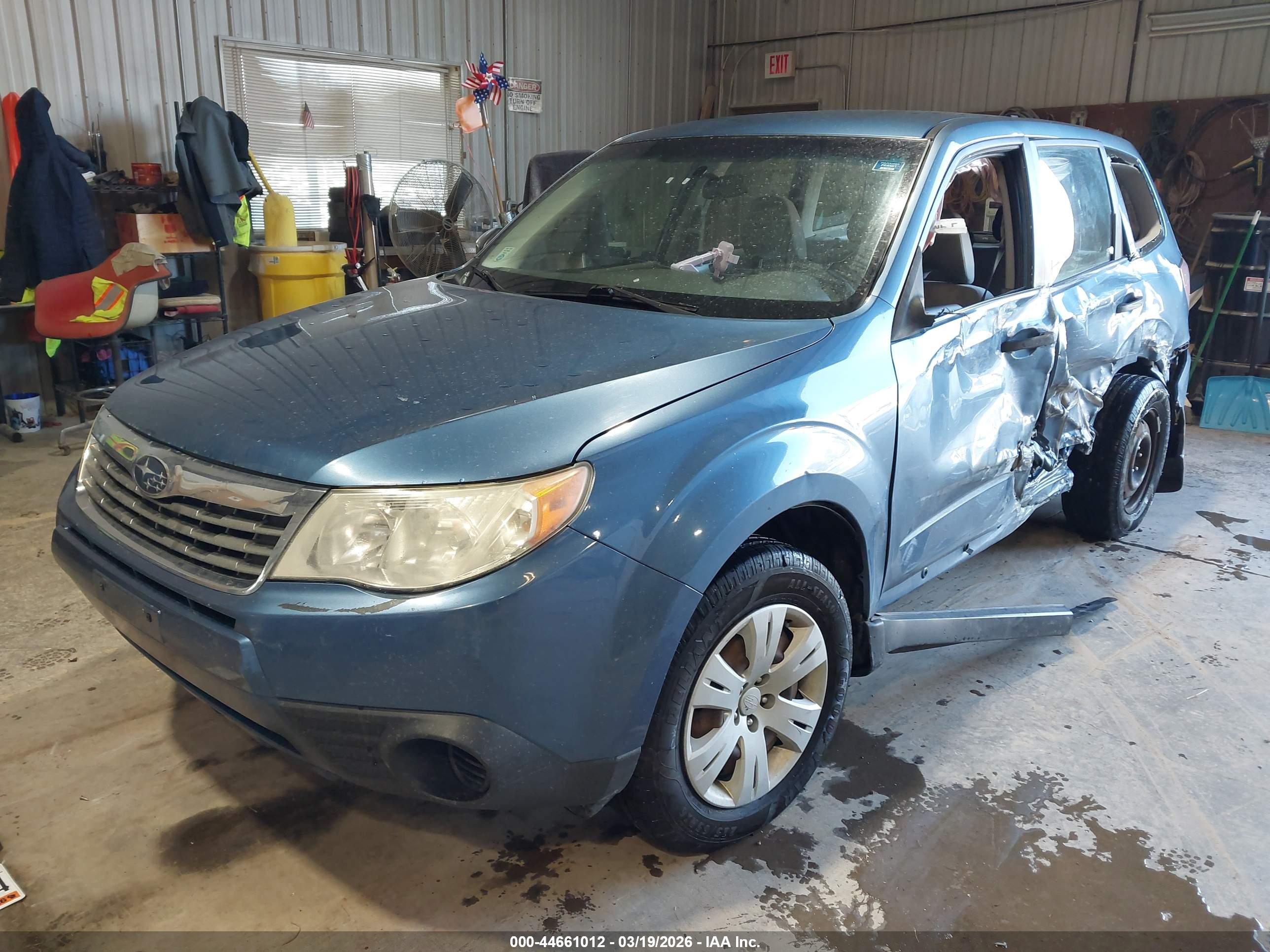 SUBARU FORESTER image 2