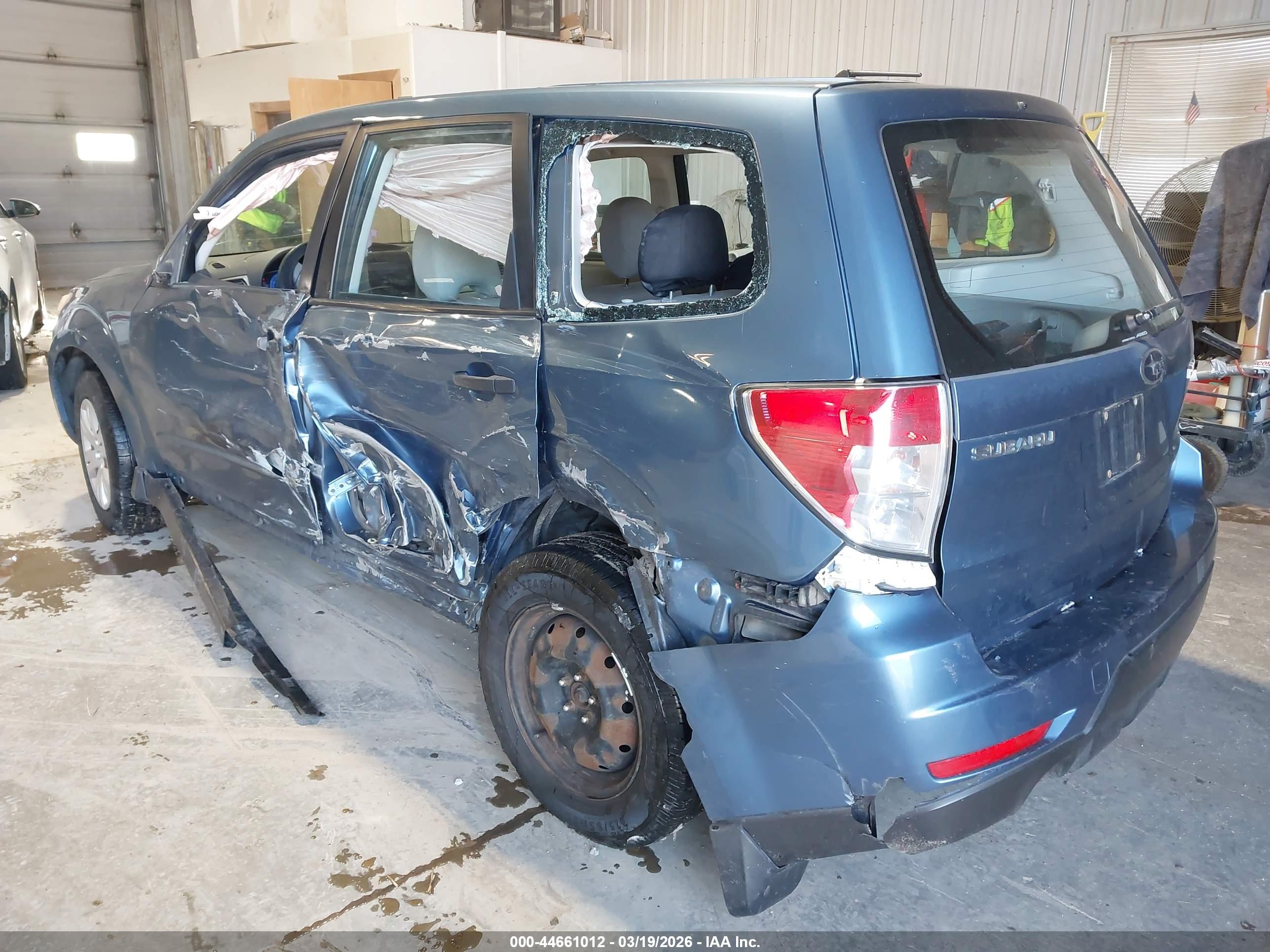 SUBARU FORESTER image 3