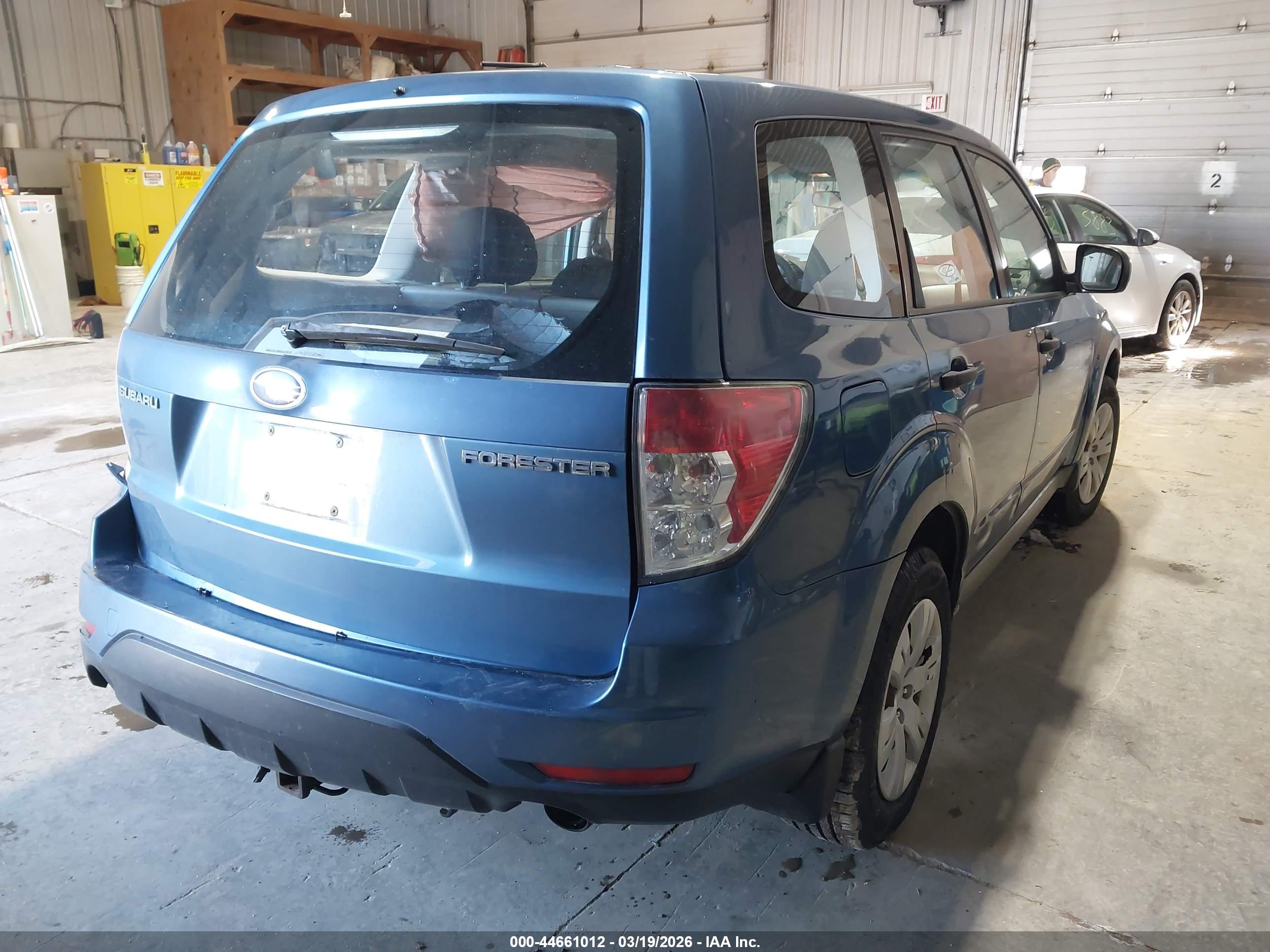 SUBARU FORESTER image 4