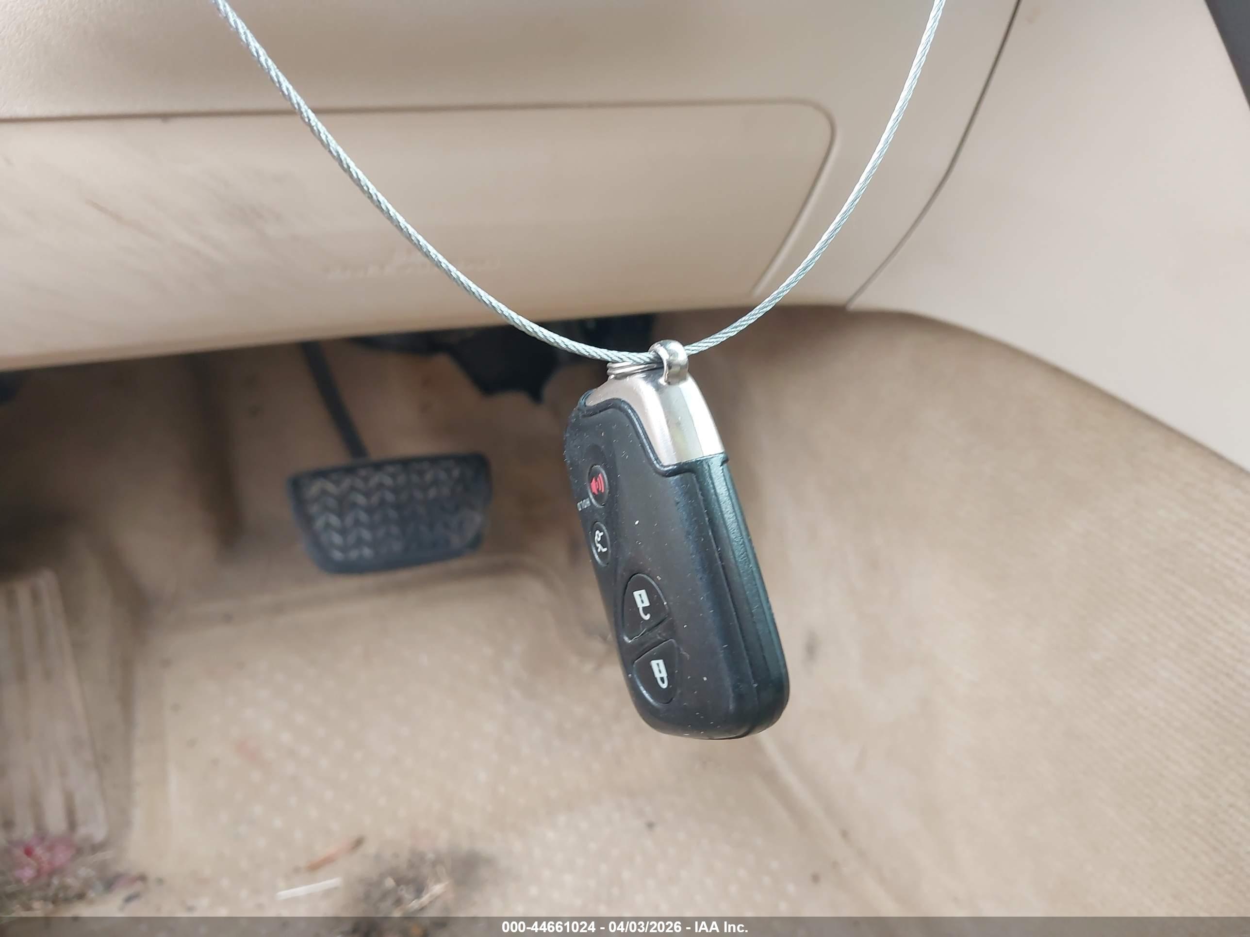 LEXUS ES image 11