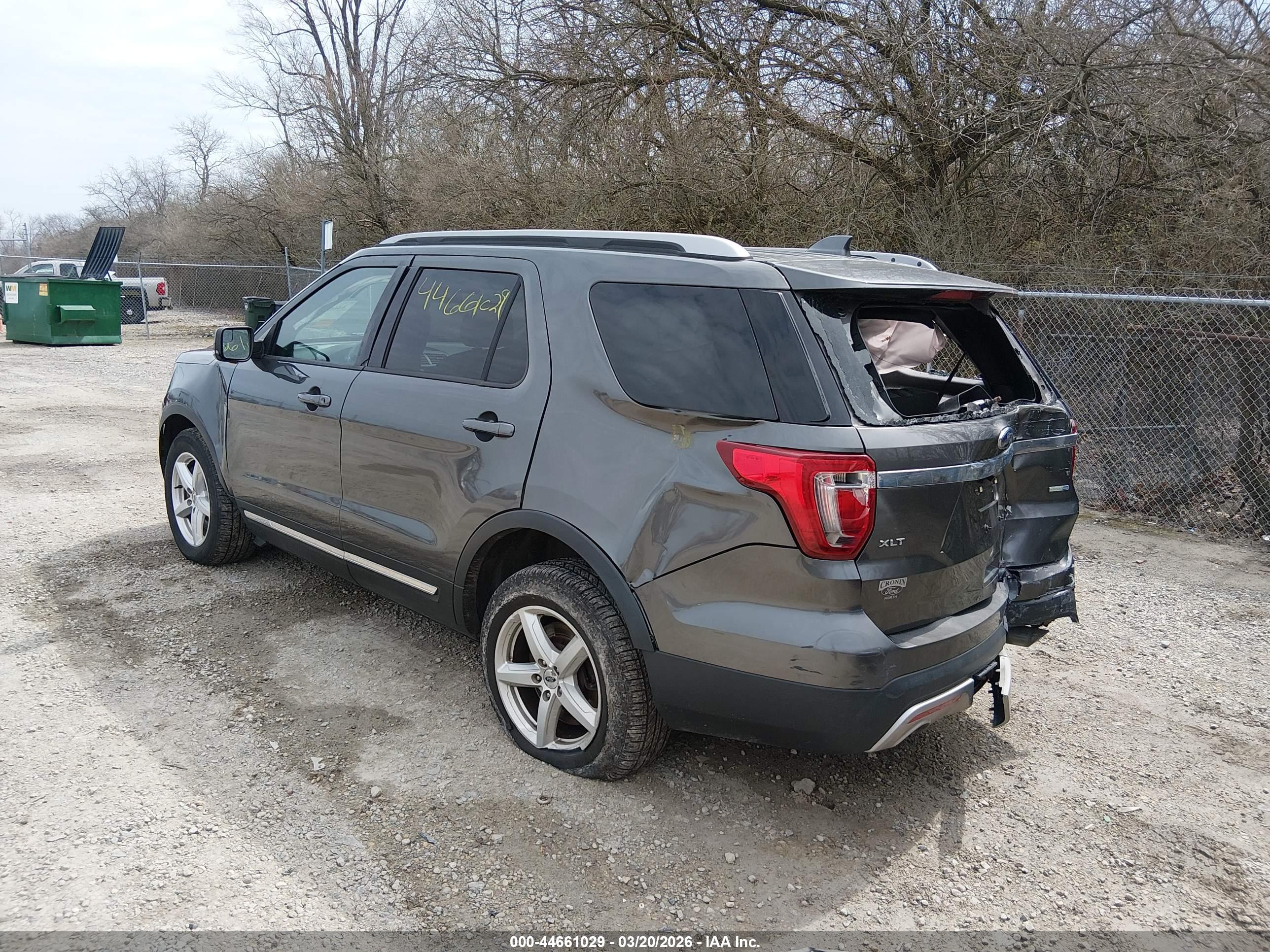 FORD EXPLORER image 3