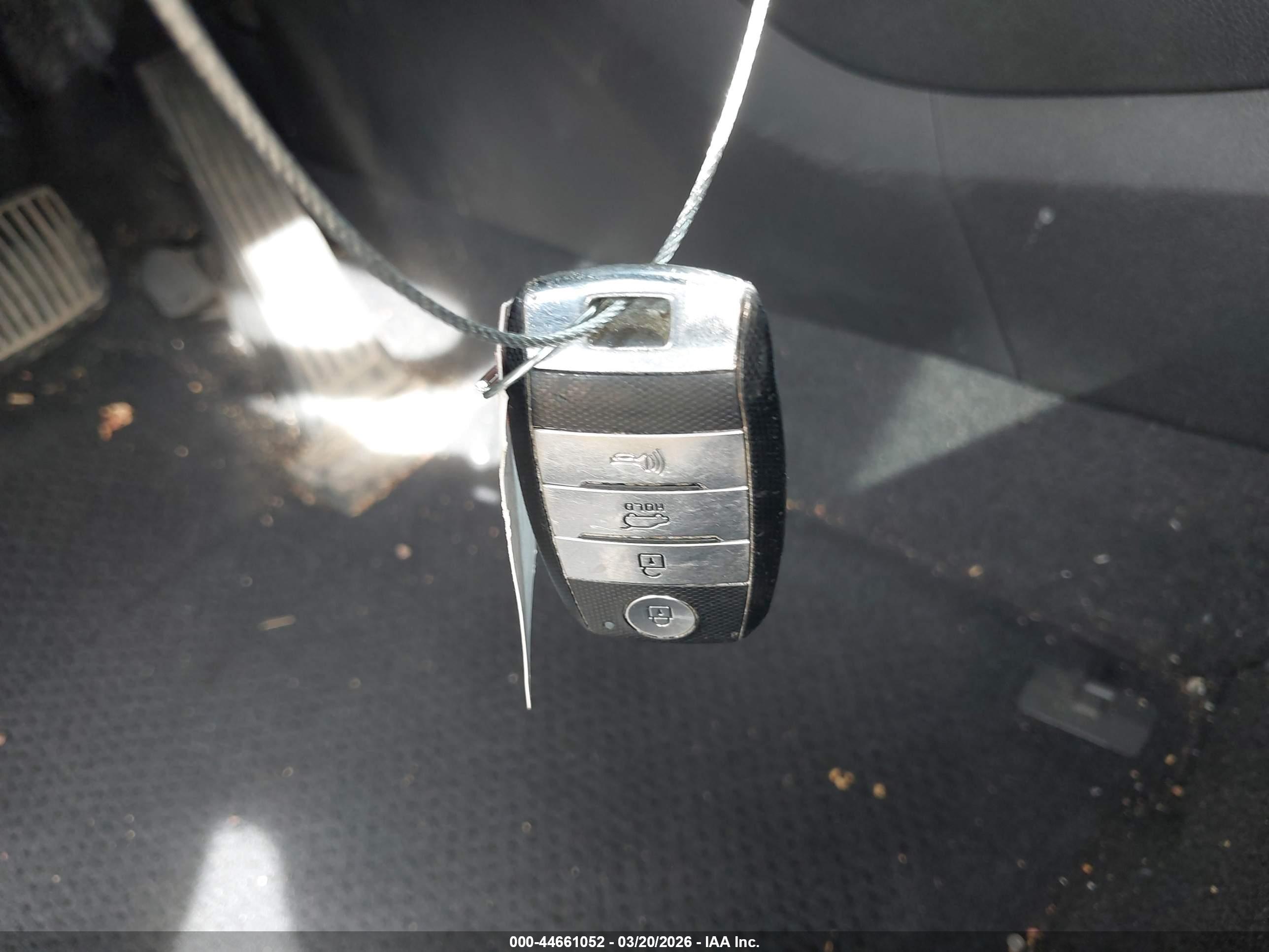KIA SORENTO image 11