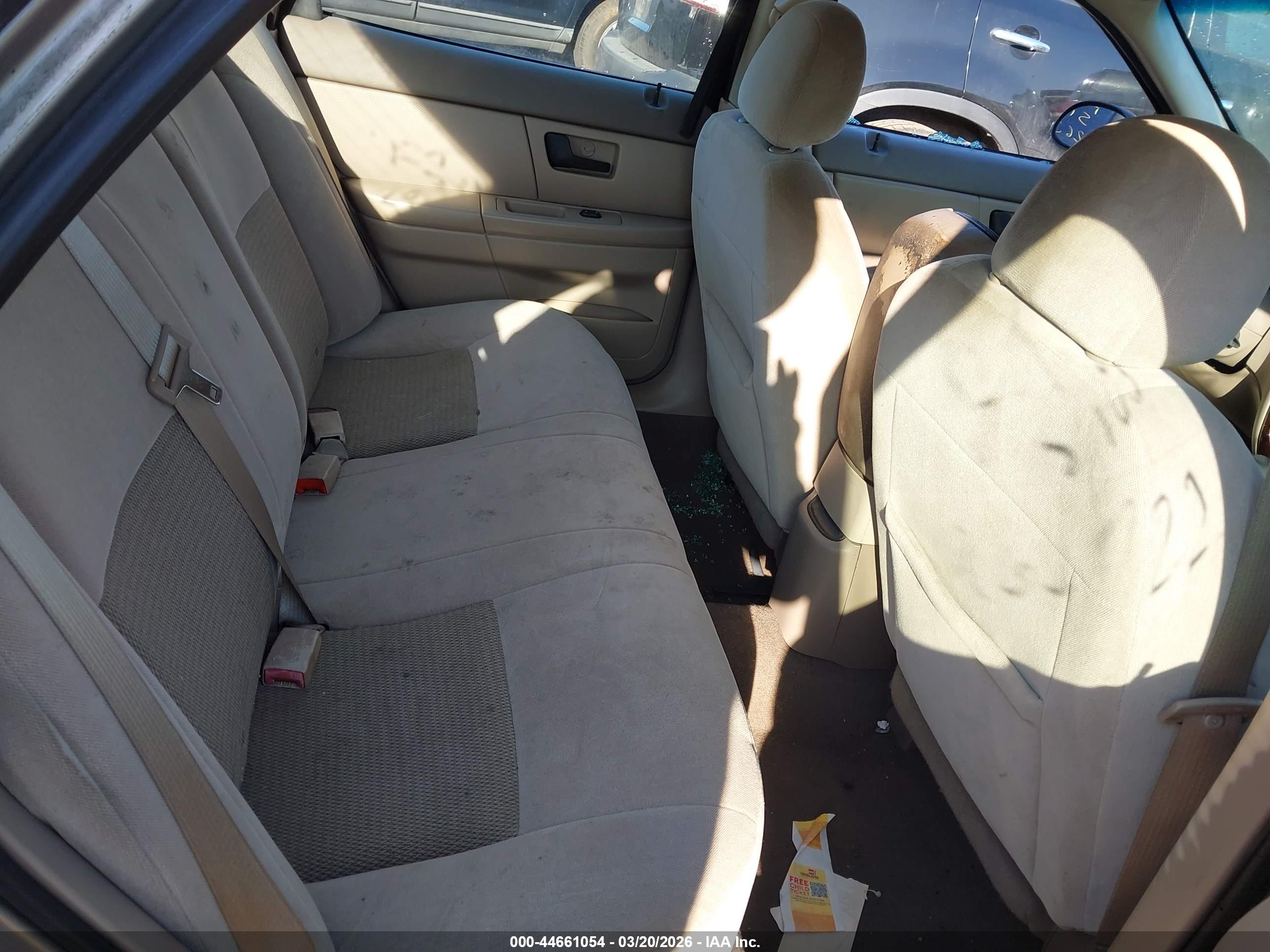 FORD TAURUS image 8
