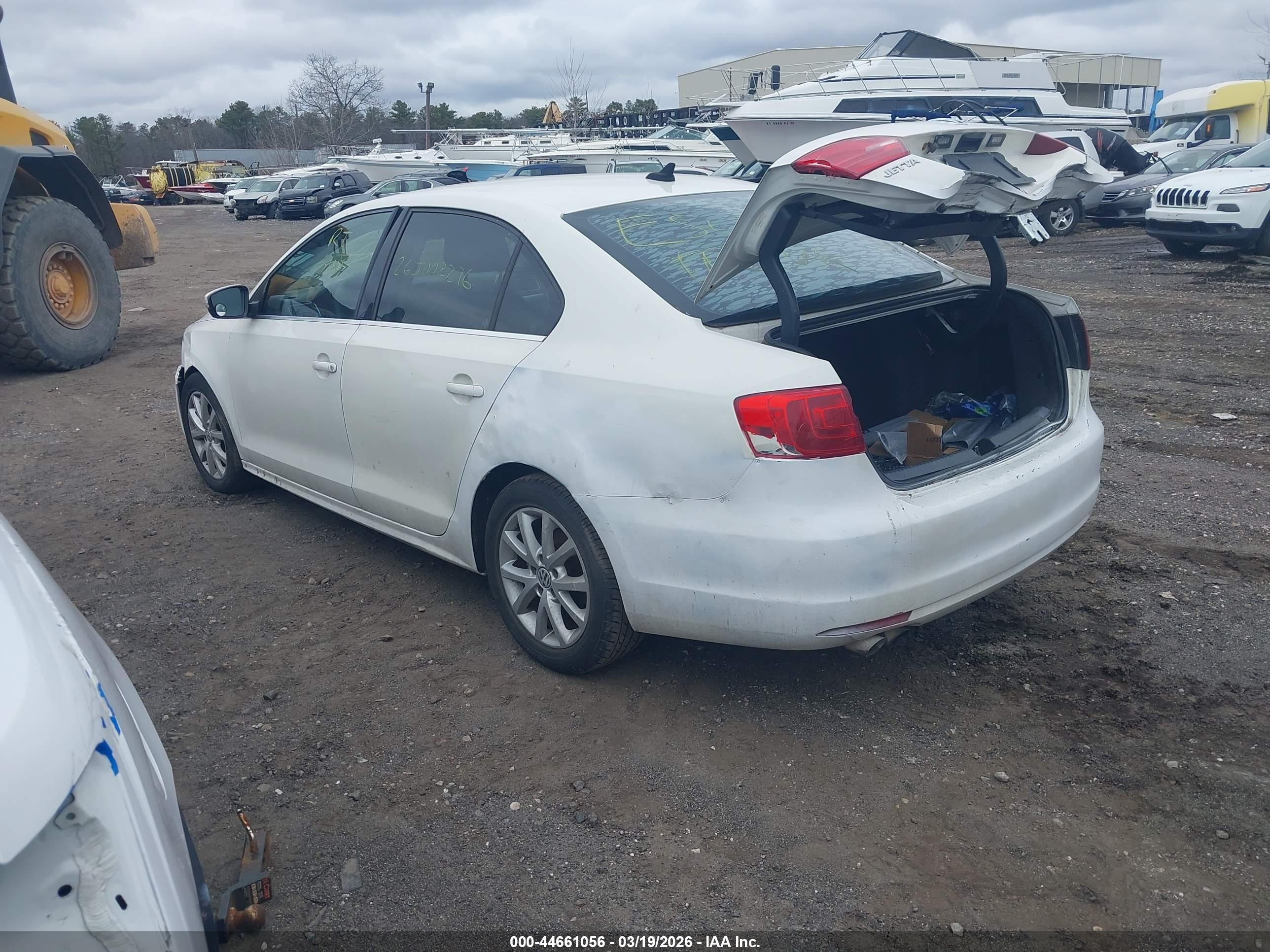 VOLKSWAGEN JETTA image 3