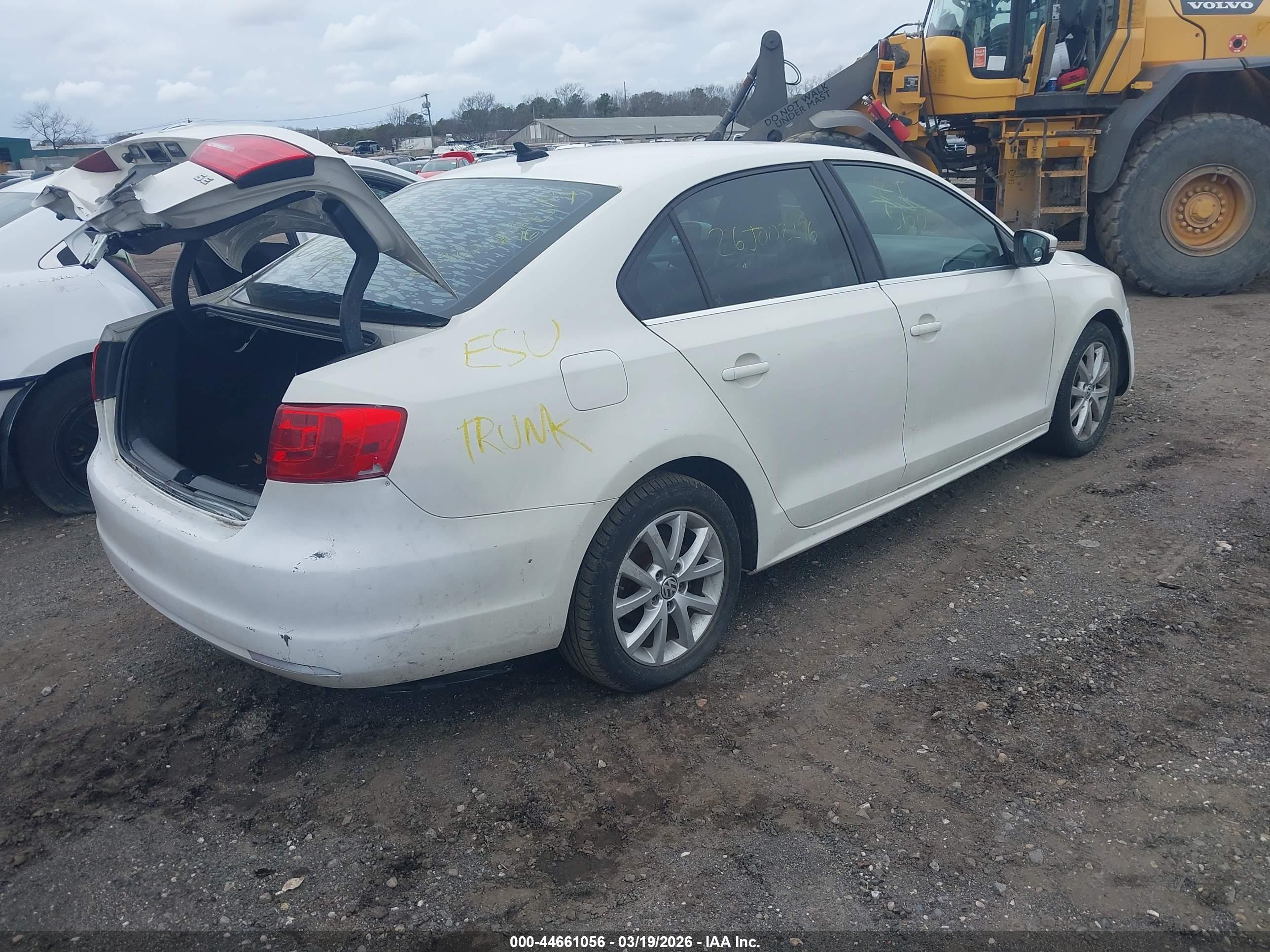 VOLKSWAGEN JETTA image 4