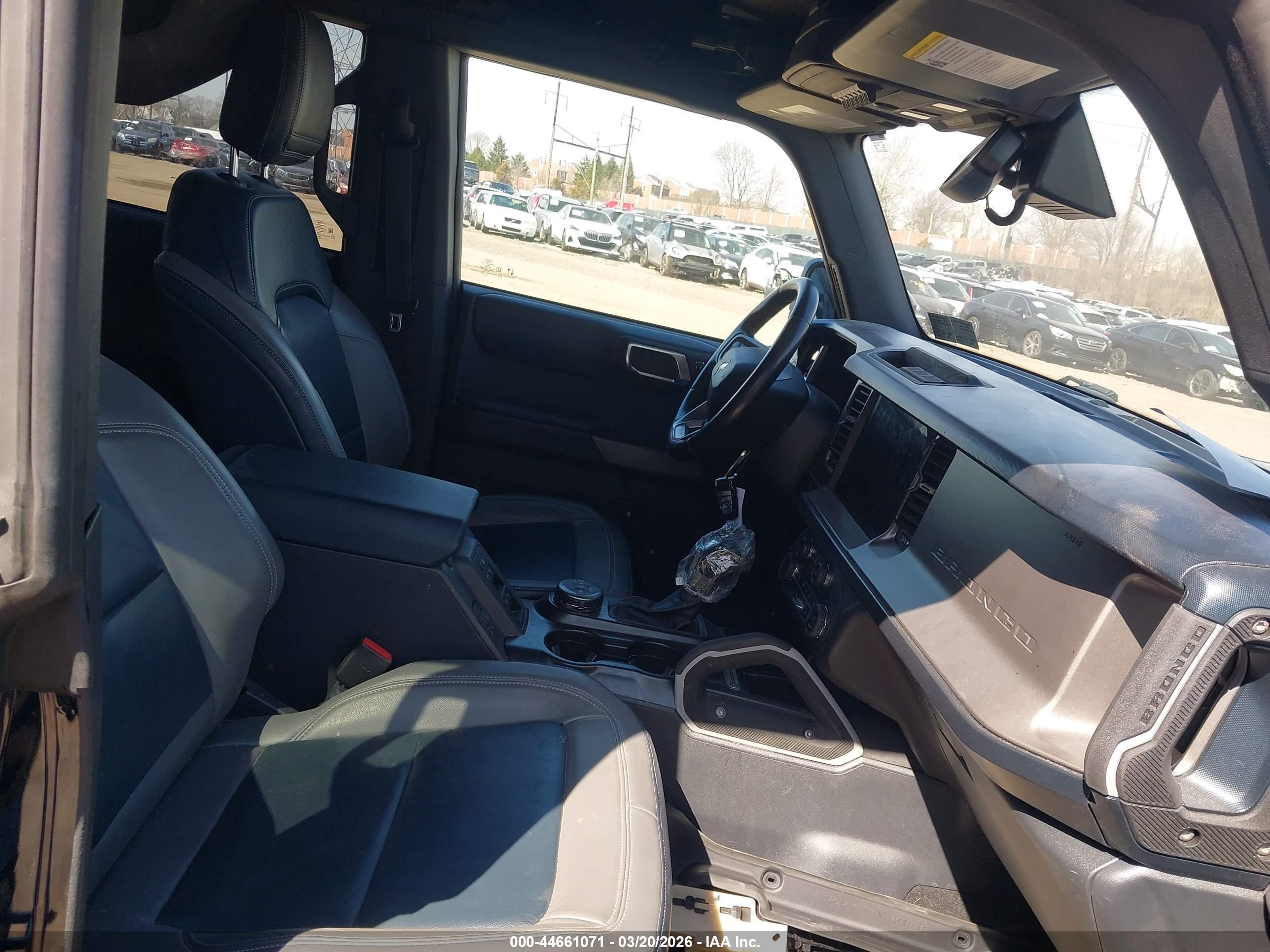 FORD BRONCO image 5