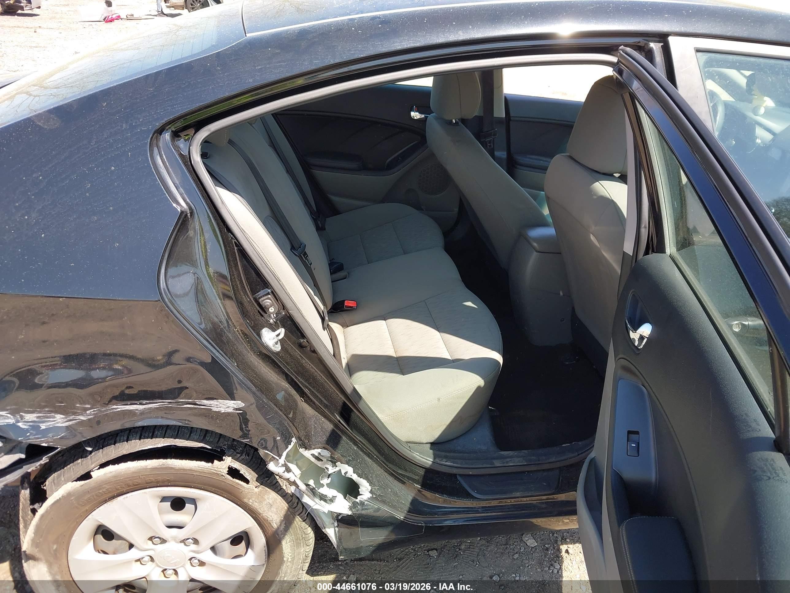KIA FORTE image 8