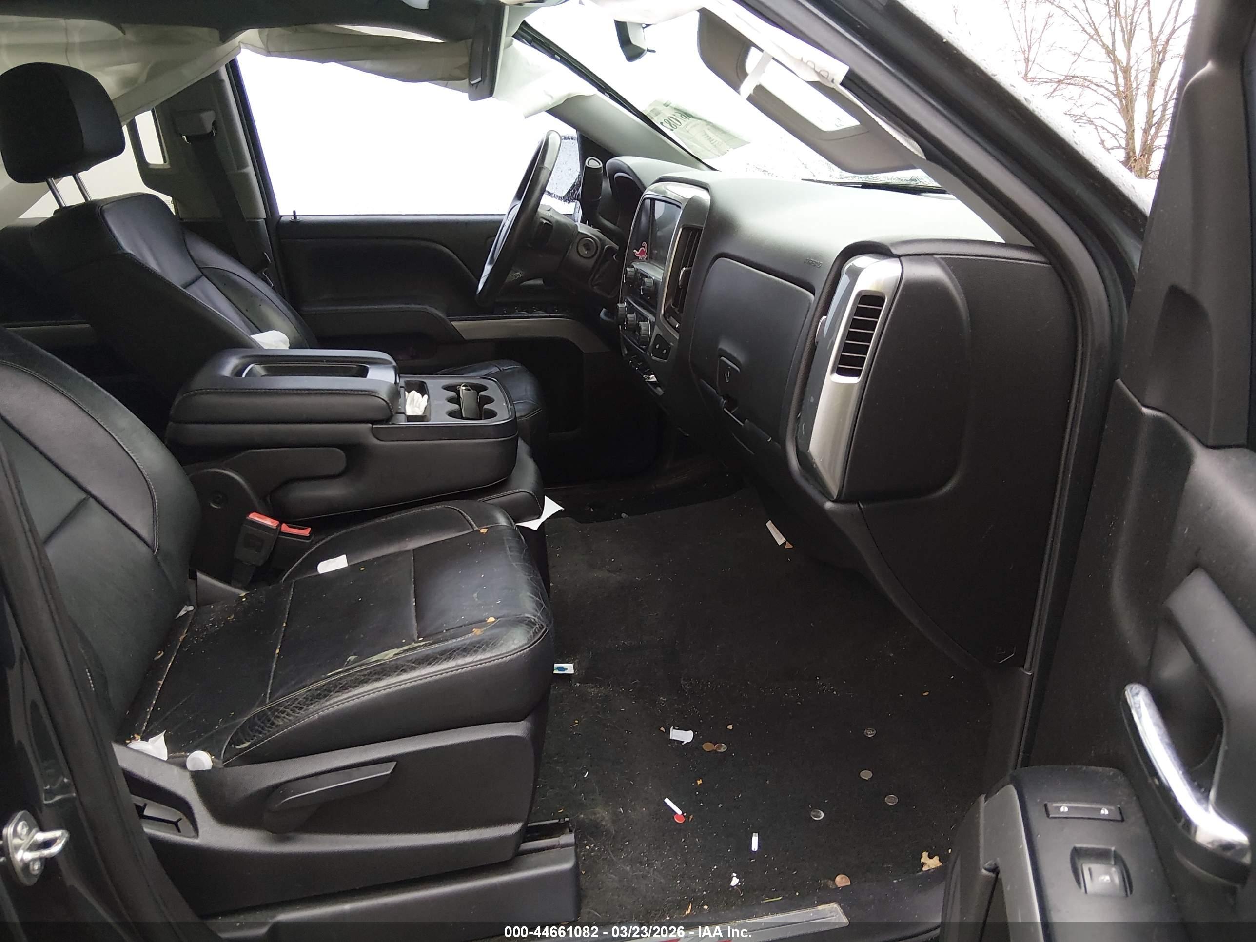 CHEVROLET SILVERADO image 5