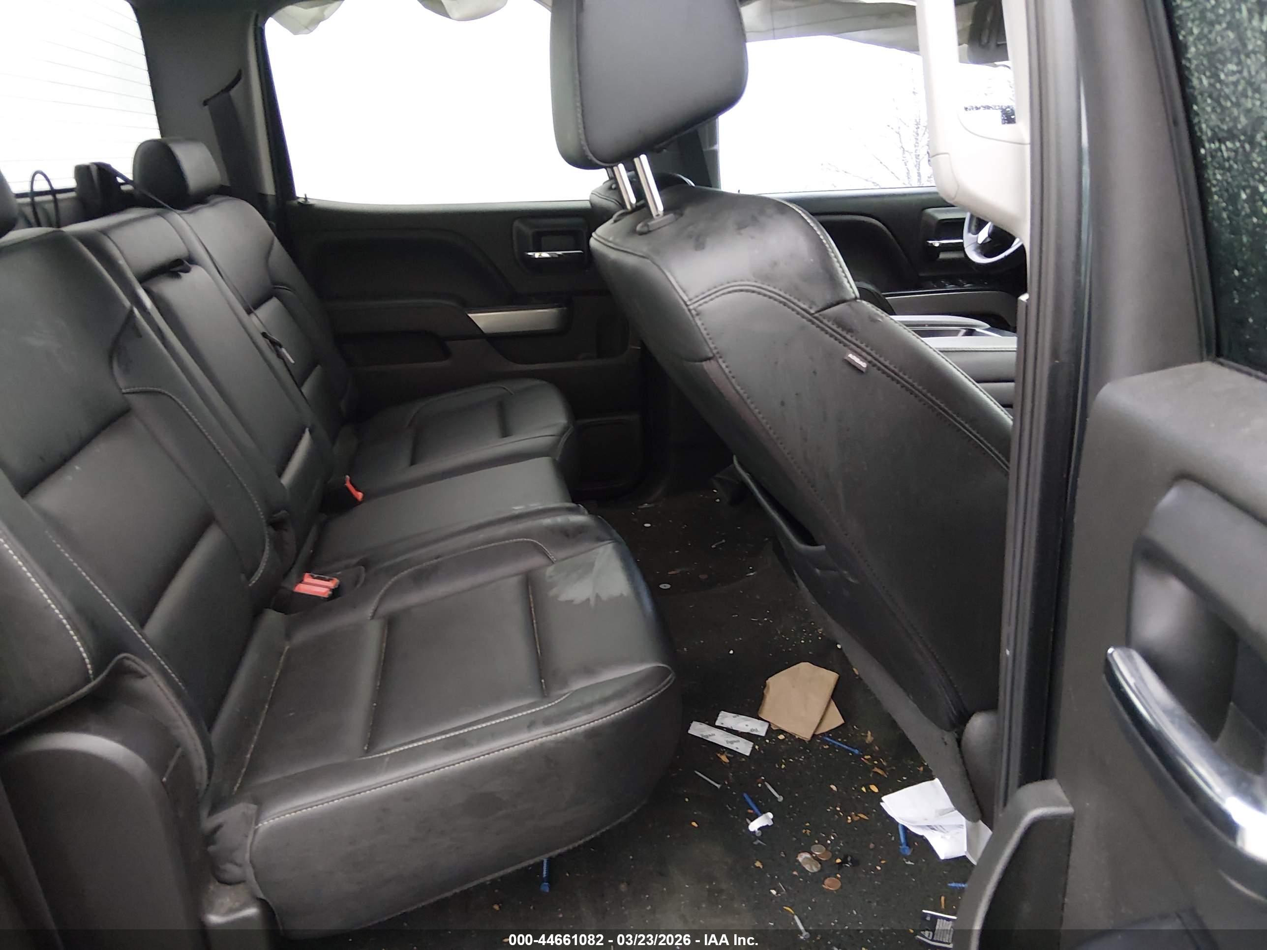 CHEVROLET SILVERADO image 8