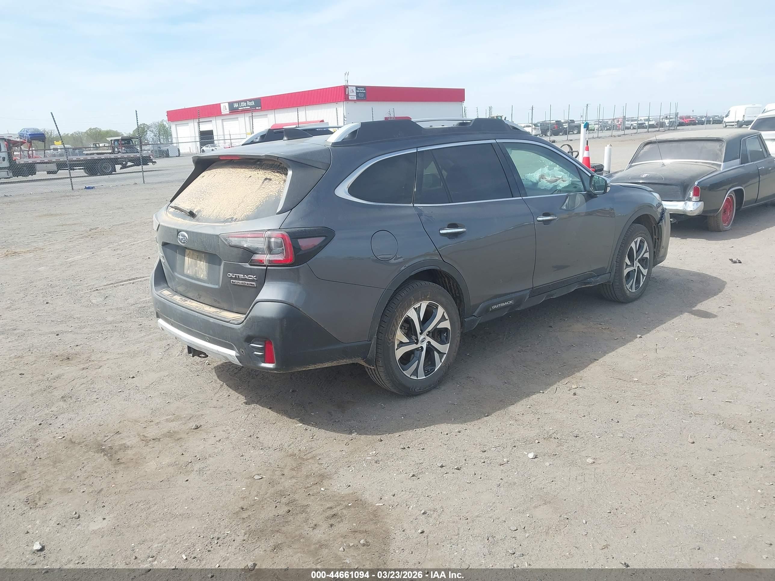SUBARU OUTBACK image 4