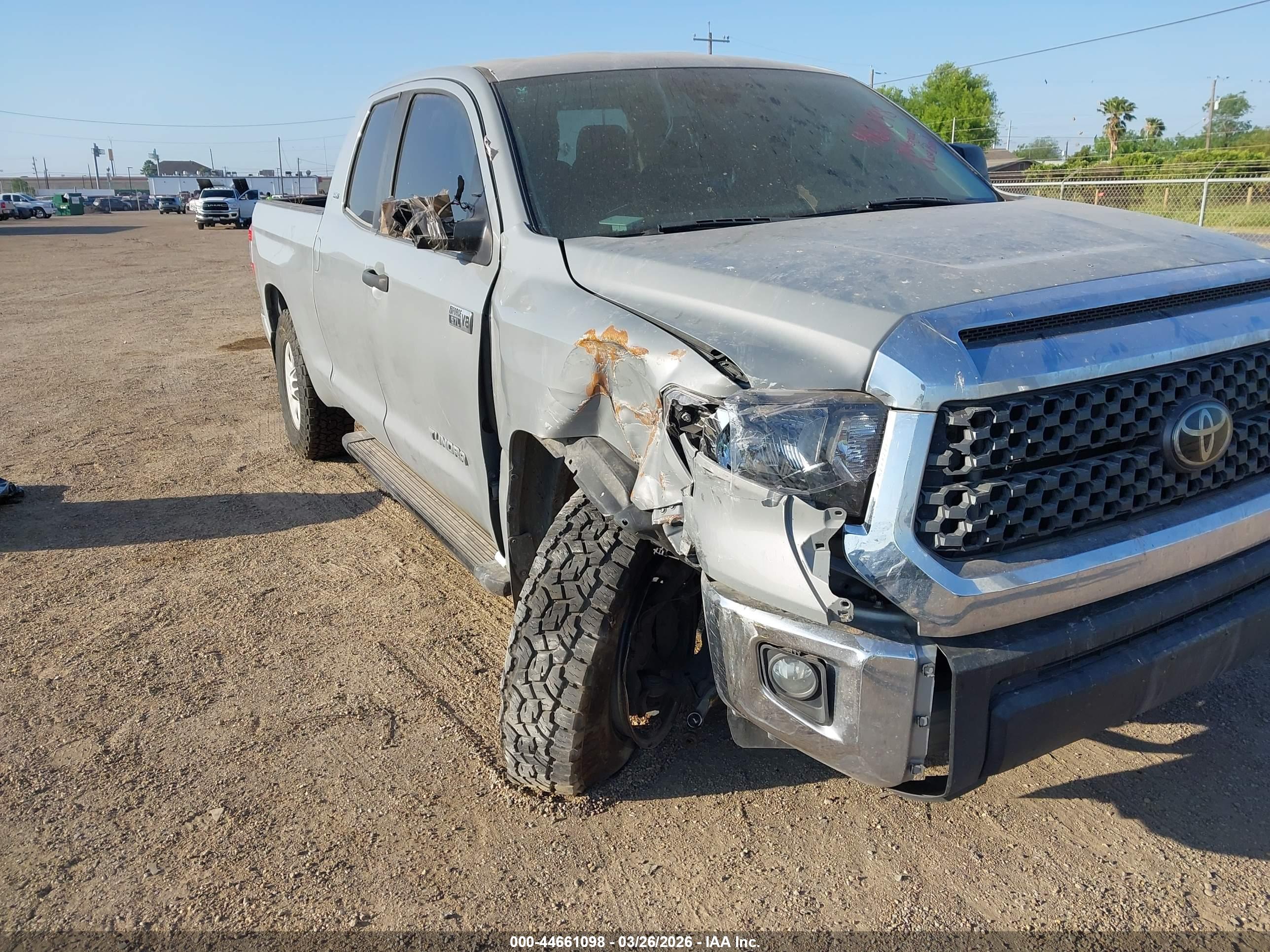 TOYOTA TUNDRA image 6