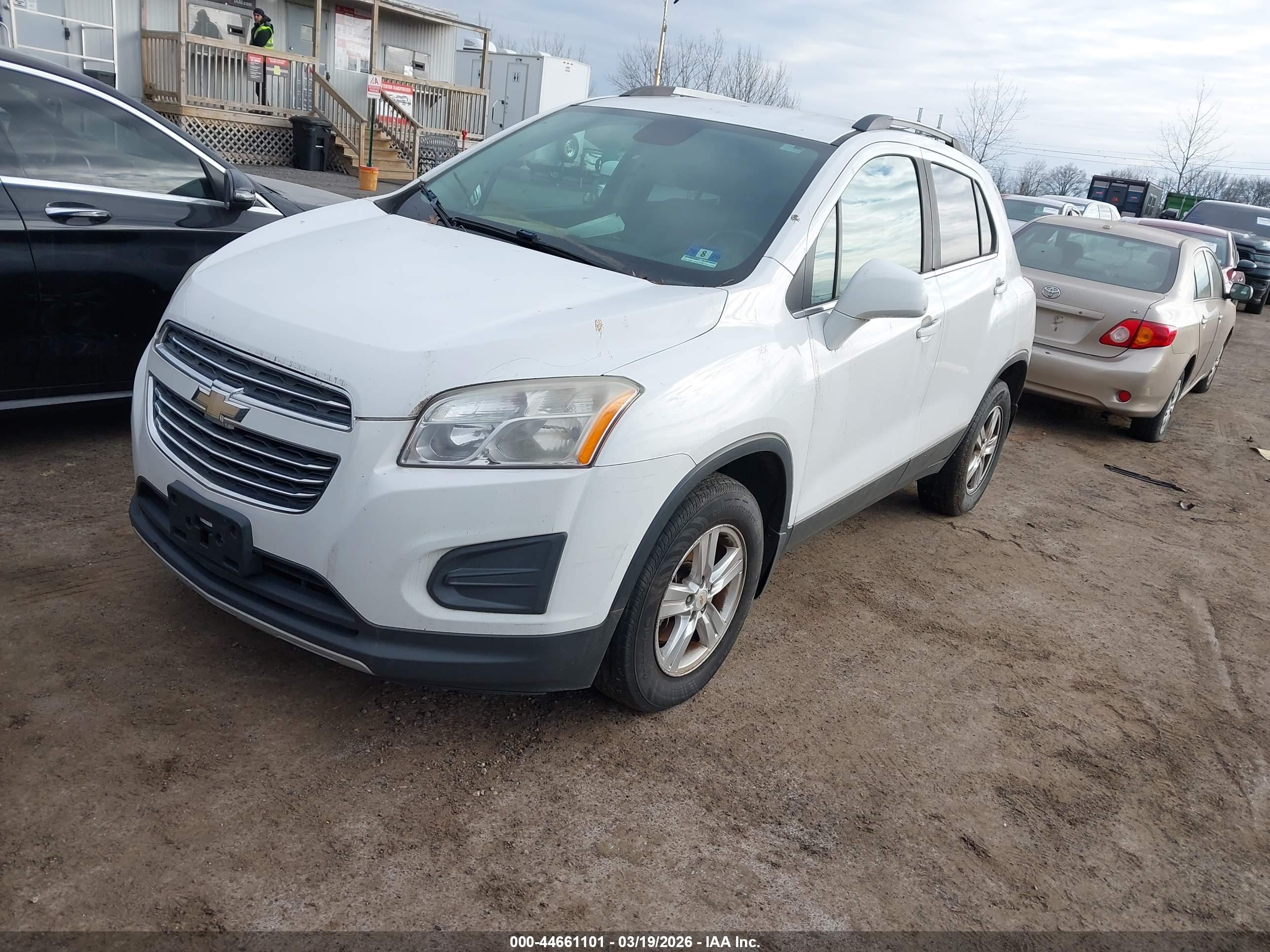 CHEVROLET TRAX image 2