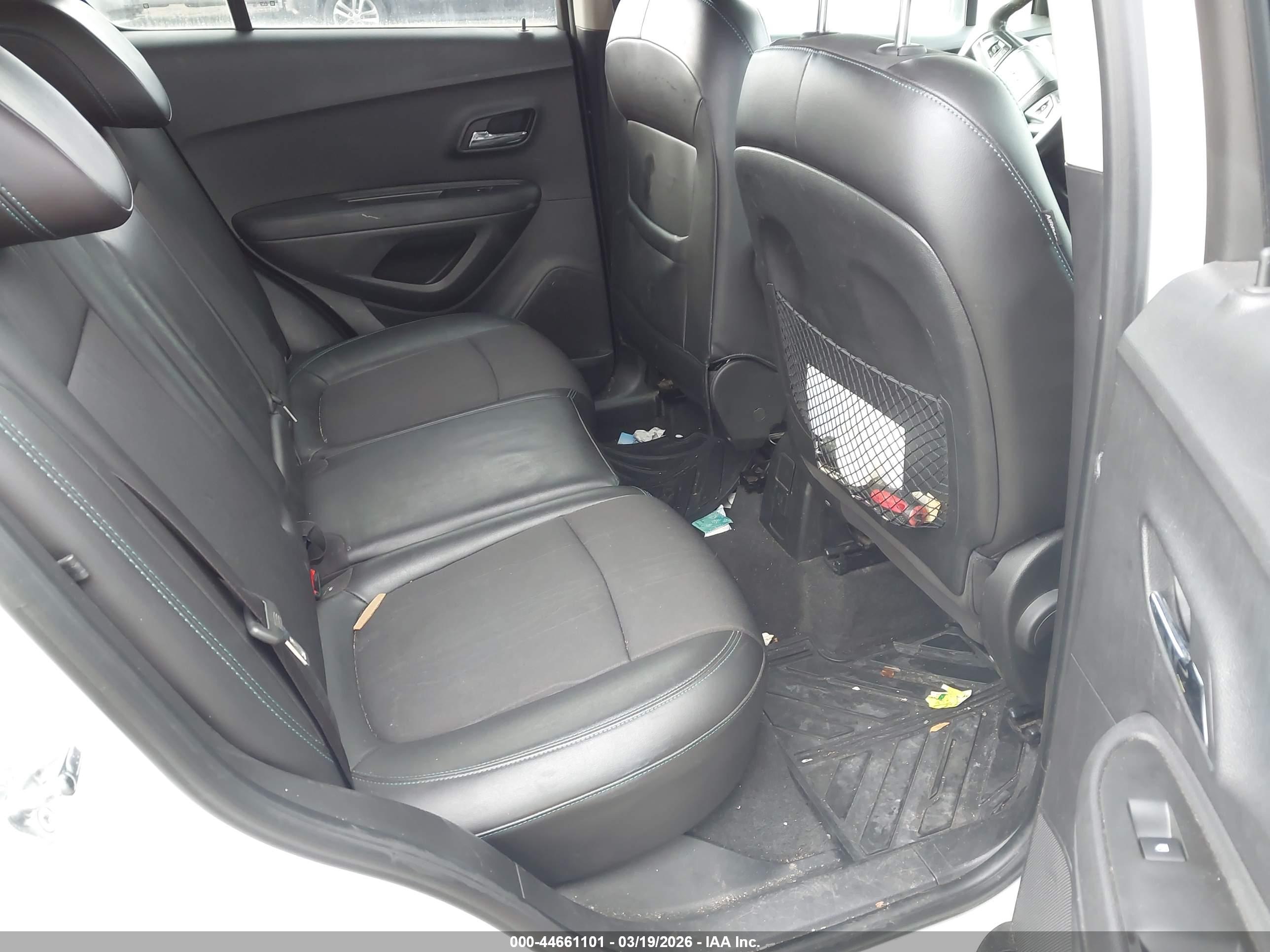 CHEVROLET TRAX image 8