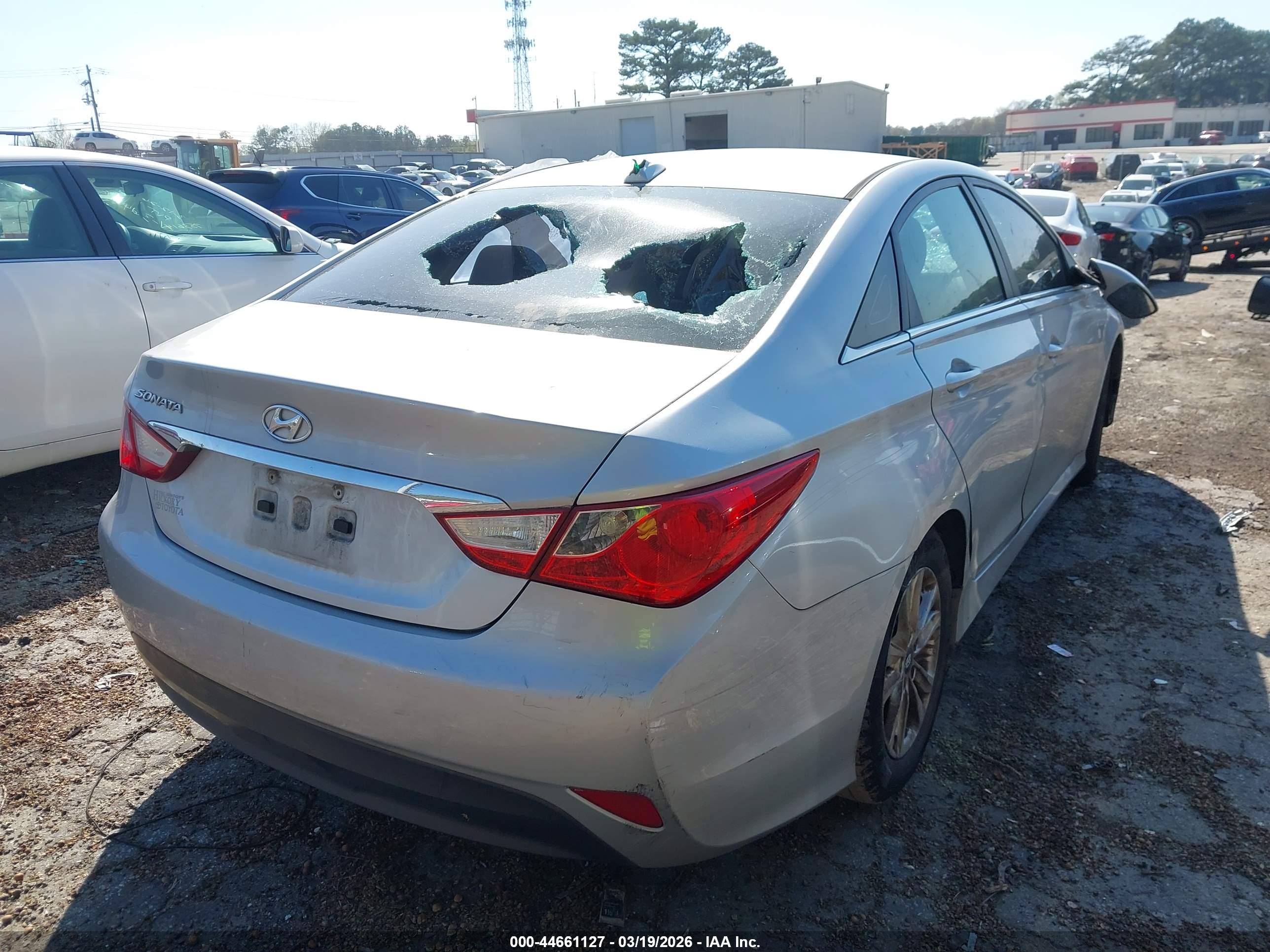 HYUNDAI SONATA image 4